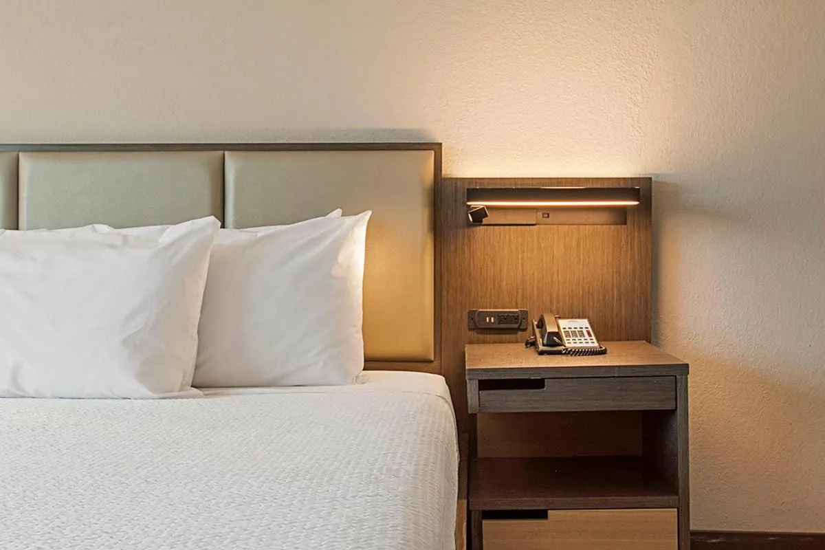 Bed in Wingate by Wyndham Macon I-75