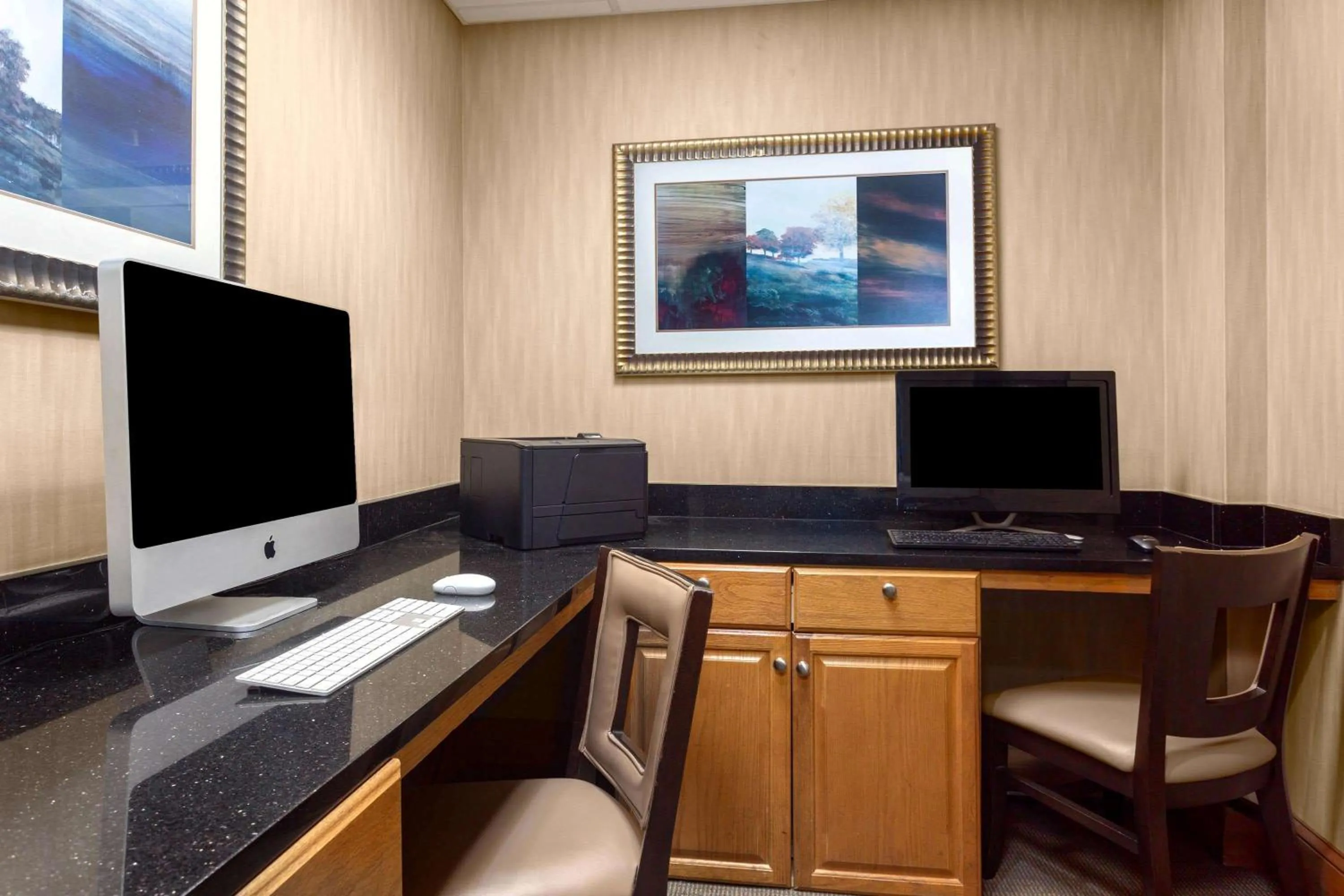 On site in Wingate by Wyndham Macon I-75