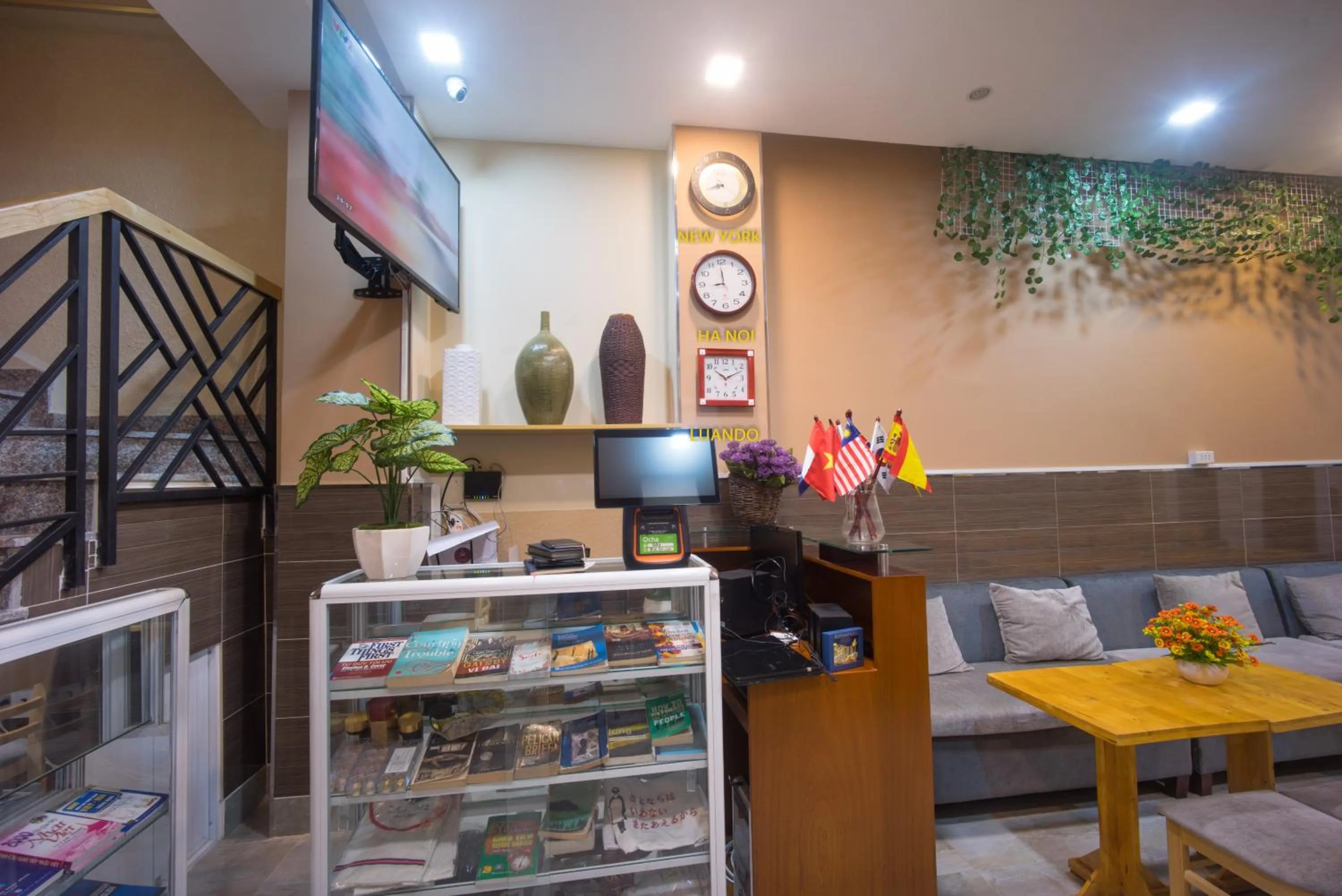 TV and multimedia in Language Exchange Hostel 1