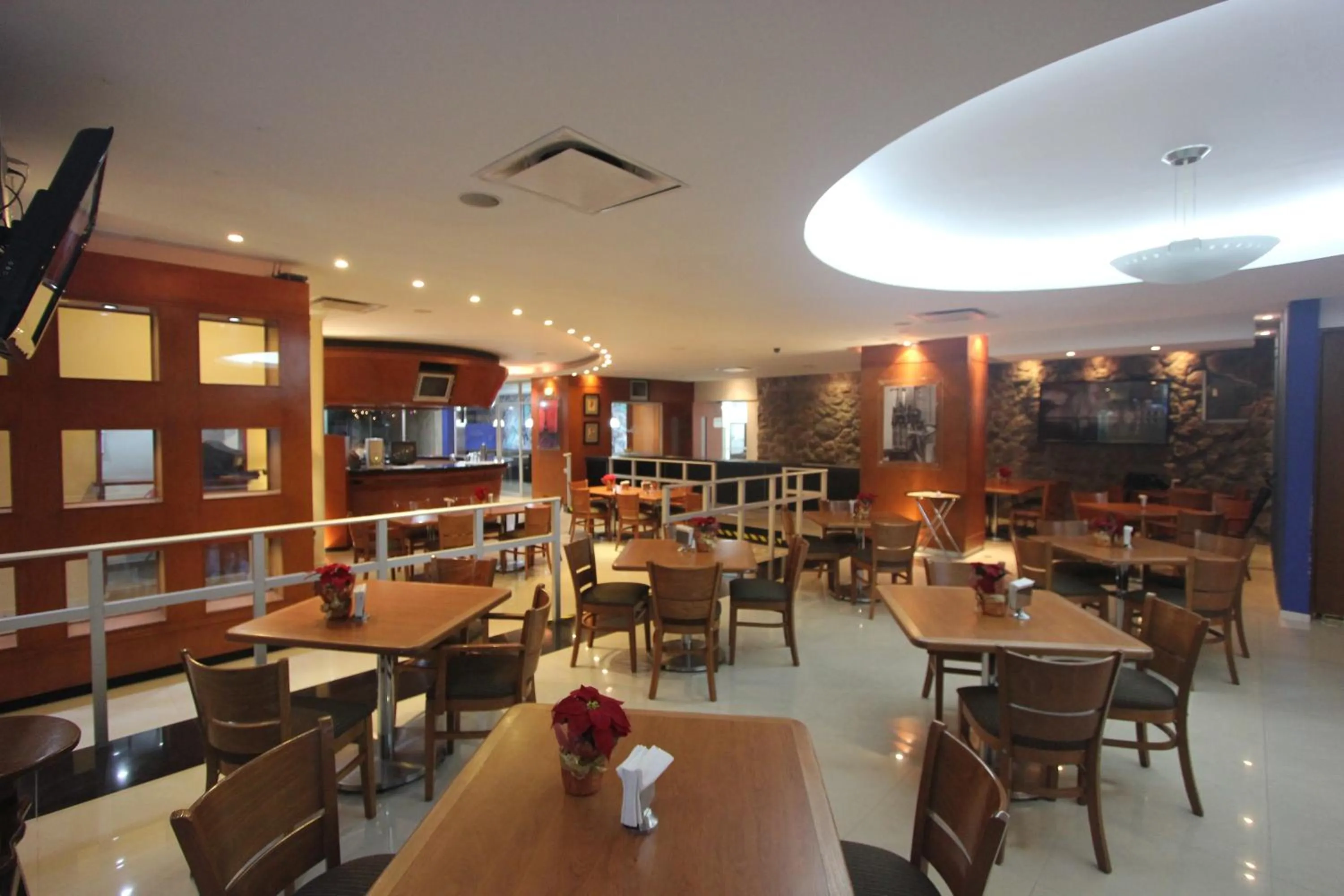 Restaurant/places to eat in Panorama