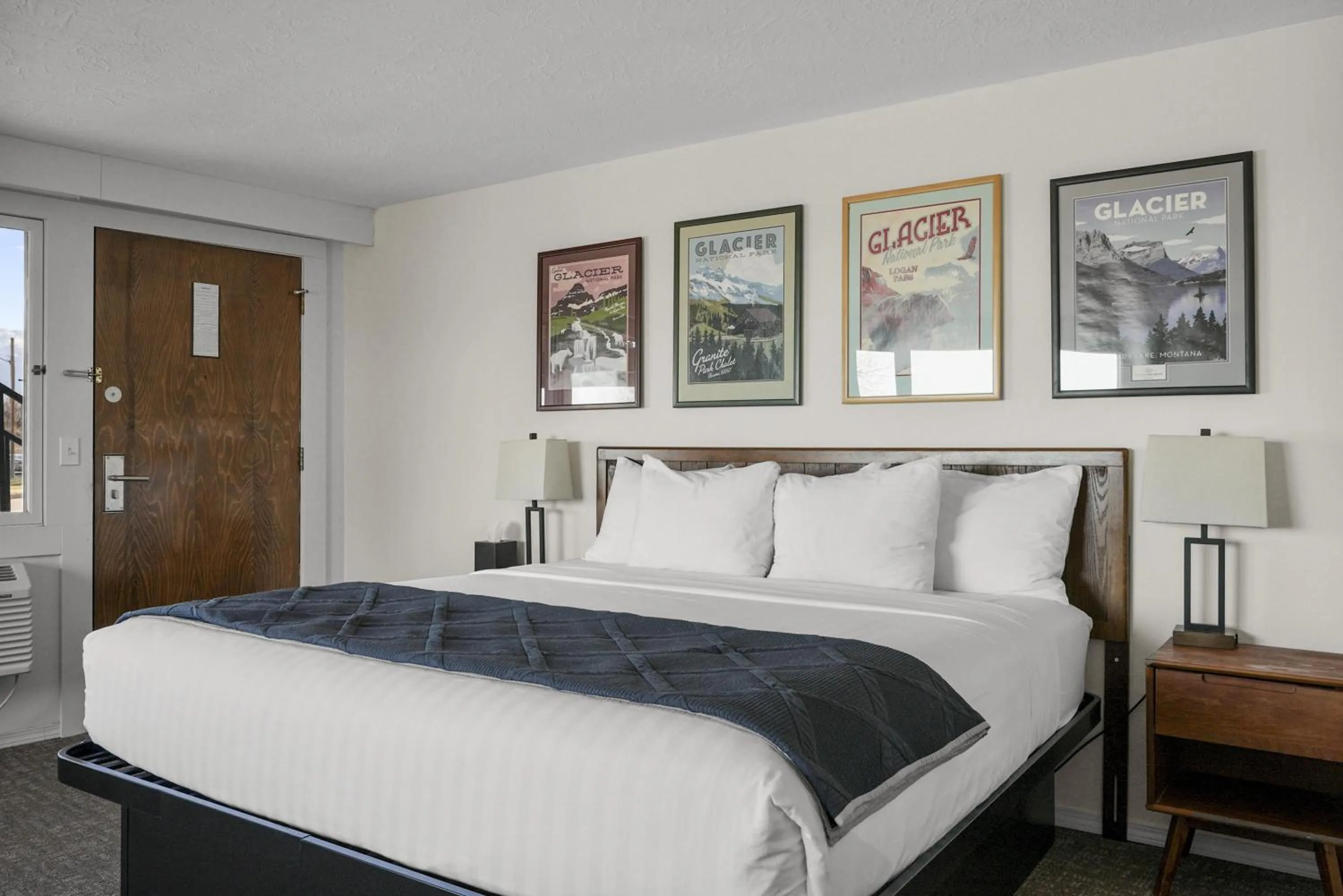 Bedroom in Americas Best Value Inn Polson