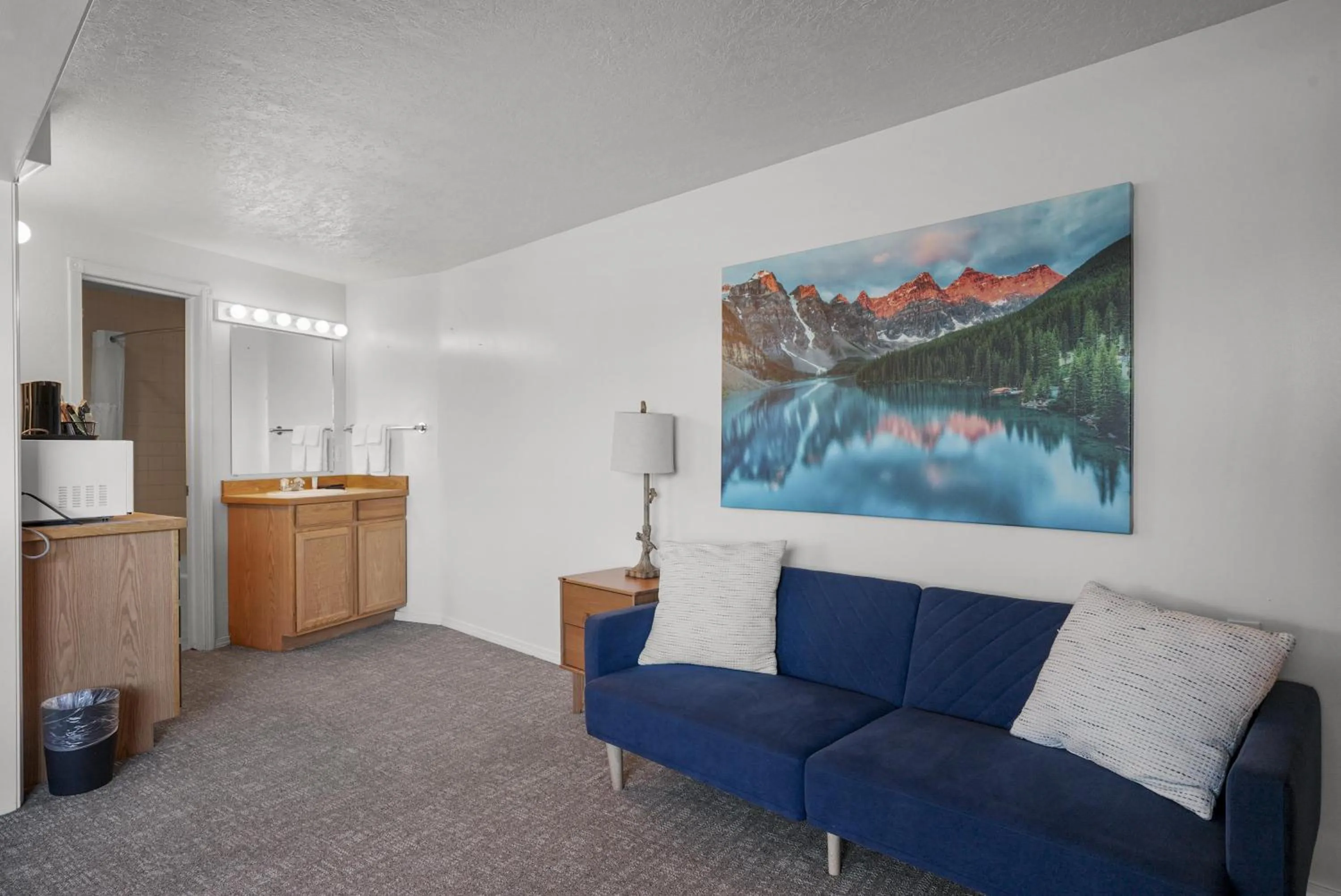 Bedroom in Americas Best Value Inn Polson