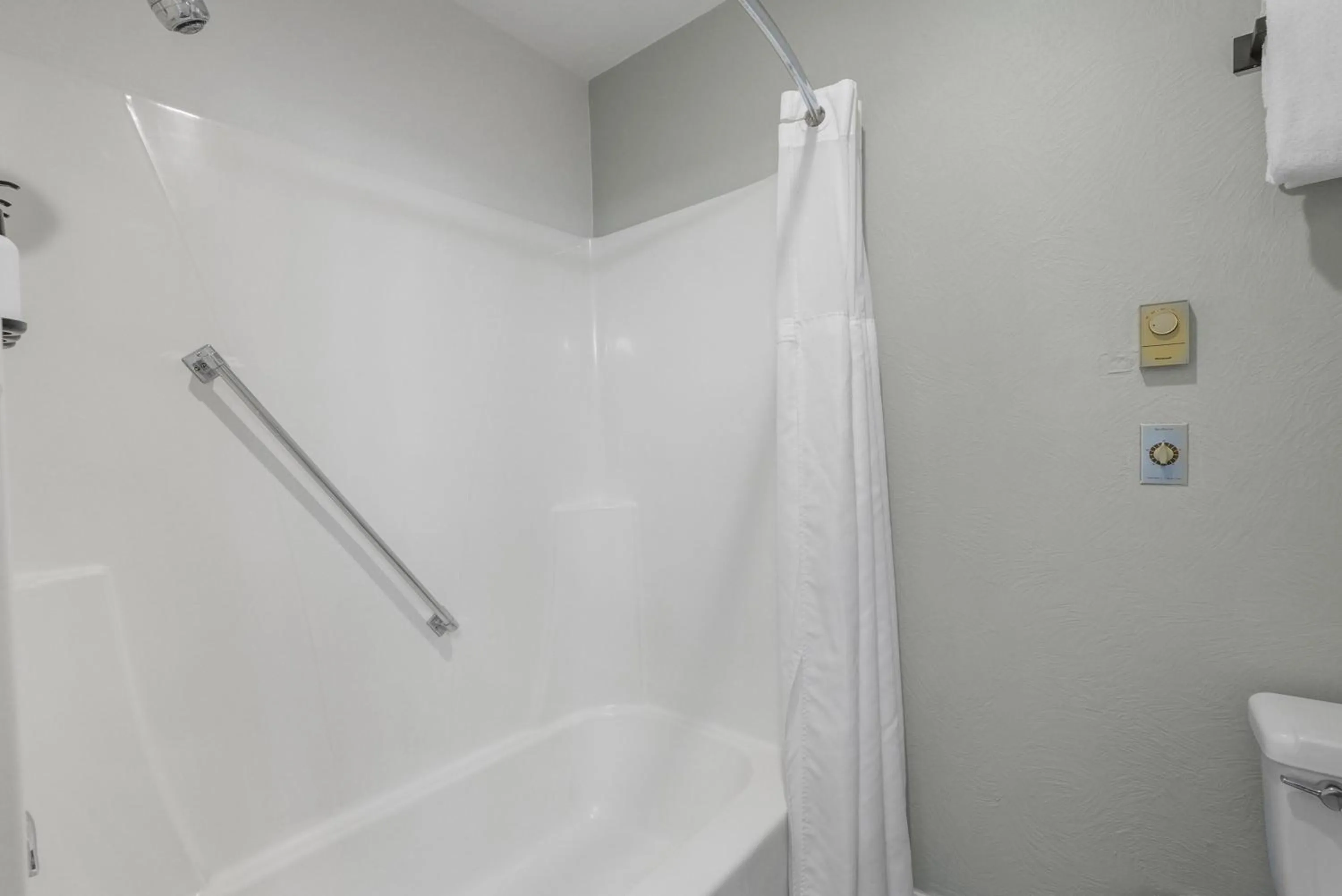 Bathroom in Americas Best Value Inn Polson