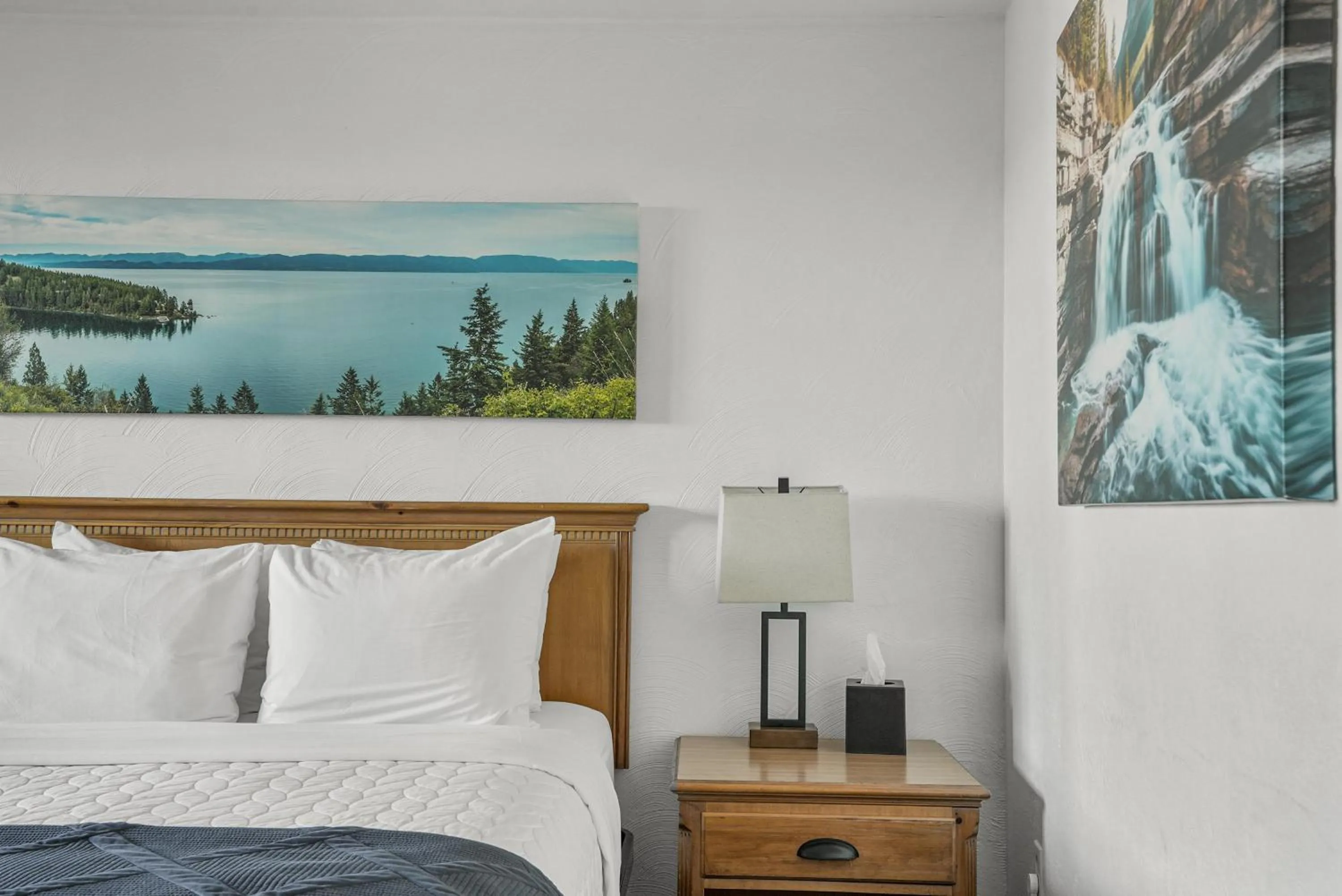 Bedroom in Americas Best Value Inn Polson