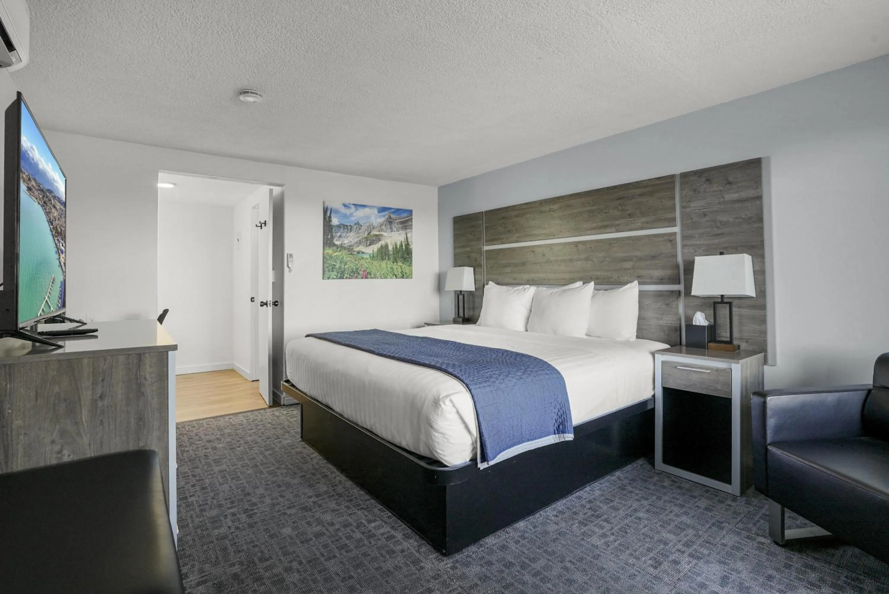 Bedroom in Americas Best Value Inn Polson