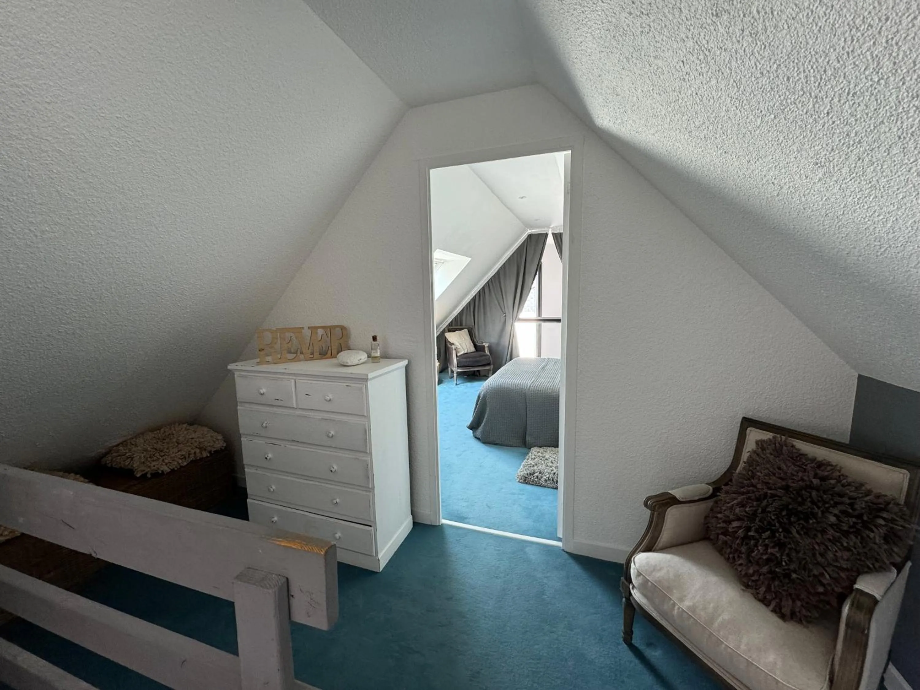 Photo of the whole room, Bed in Pavillon de la plage