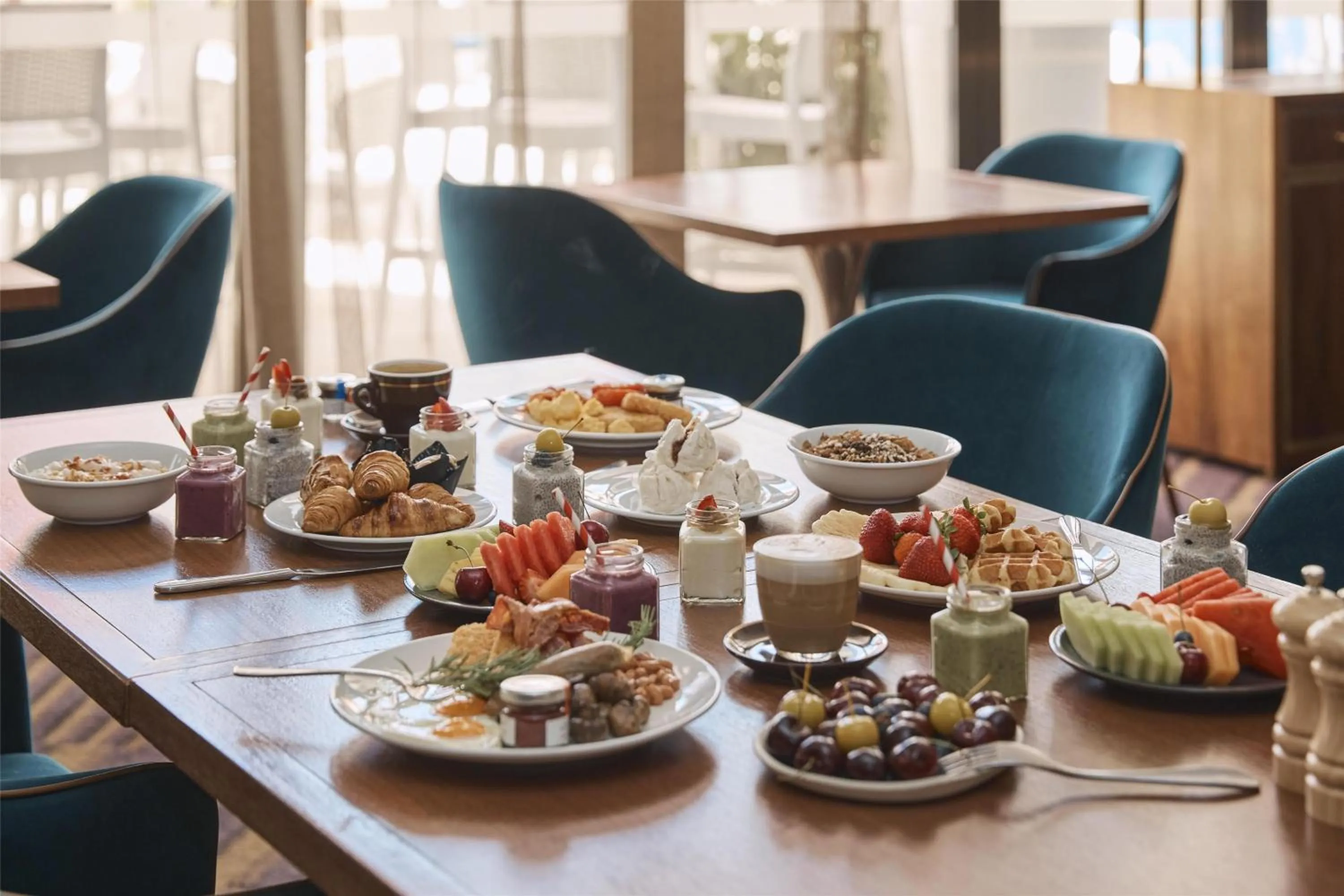 Restaurant/places to eat in Rydges South Bank Brisbane