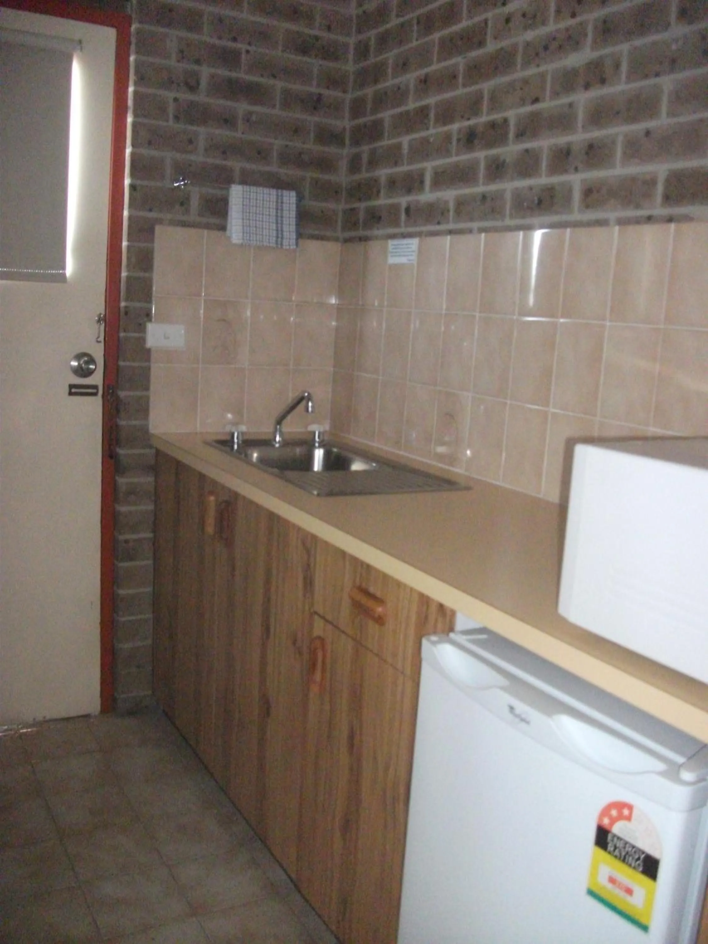Kitchen or kitchenette in Idlewilde Town & Country Motor Inn