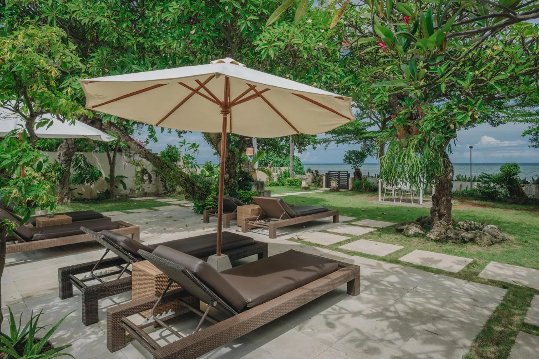 Frangipani Beach Hotel