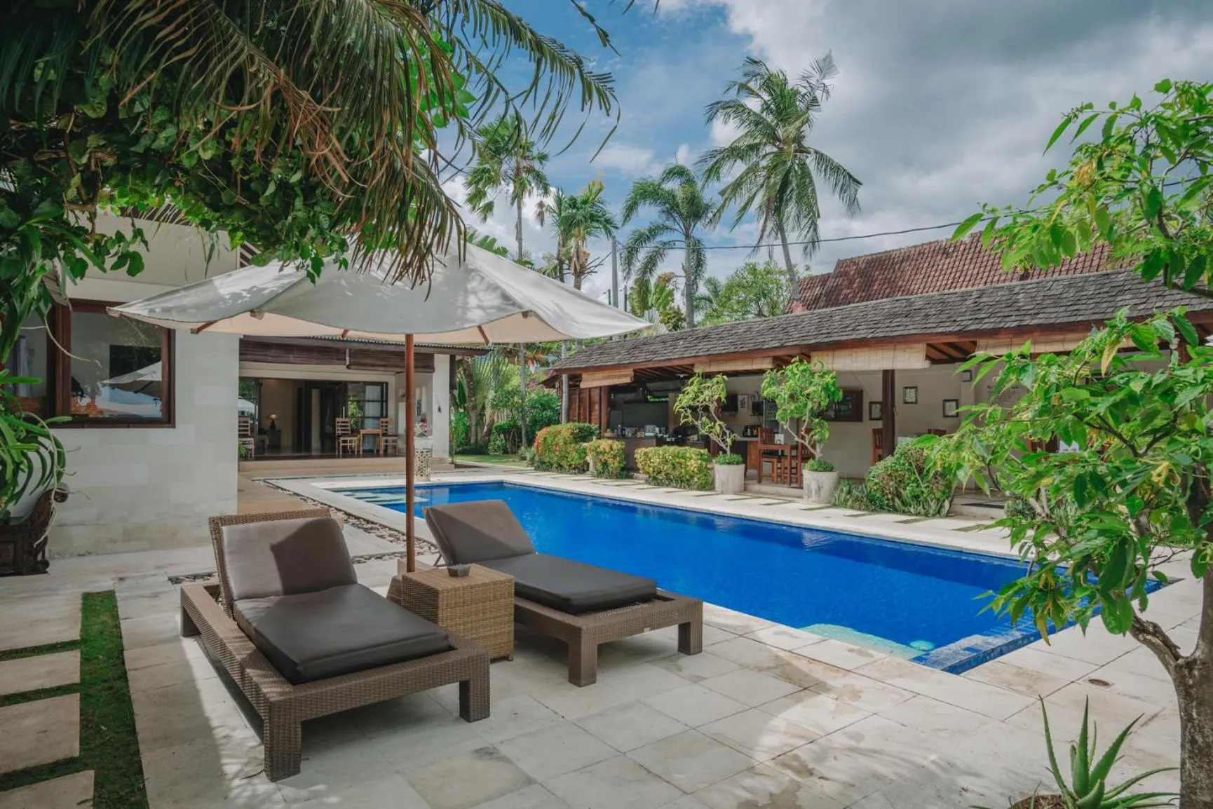 Frangipani Beach Hotel