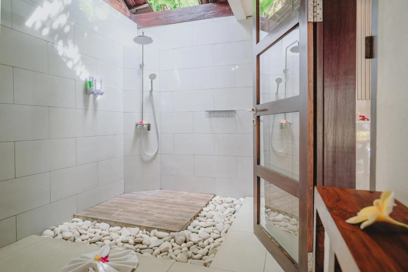 Frangipani Beach Hotel