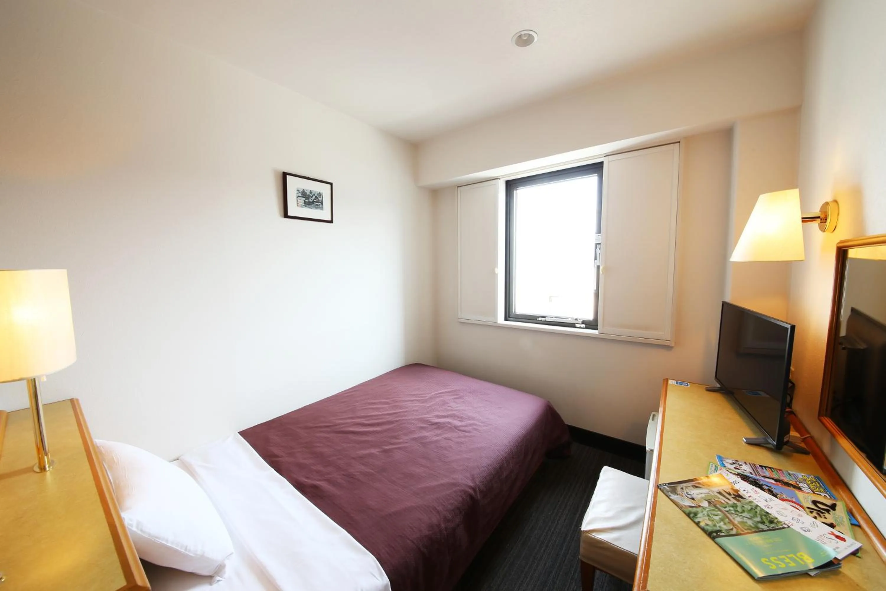 Photo of the whole room, Bed in Country Hotel Takayama