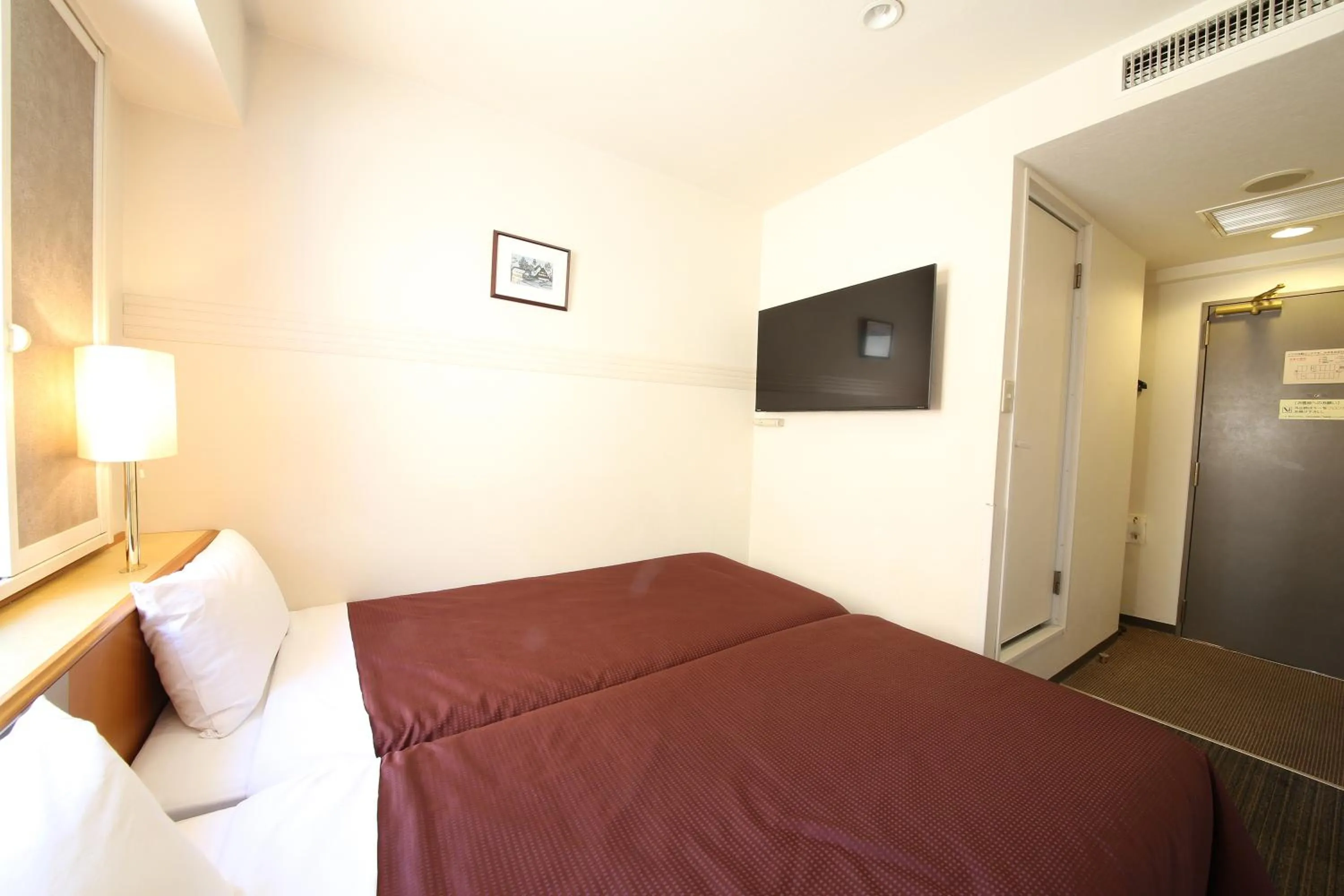 Photo of the whole room, Bed in Country Hotel Takayama