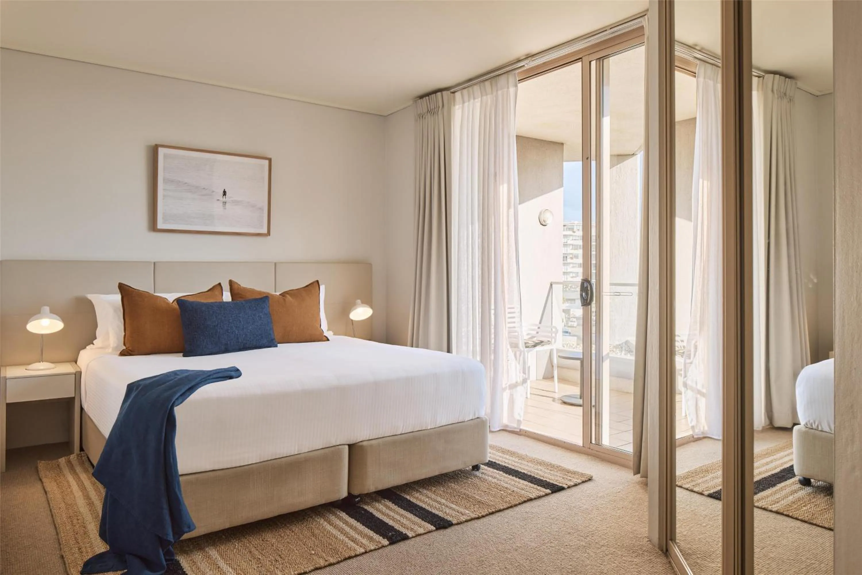 Bedroom, Bed in Rydges Cronulla Beachside