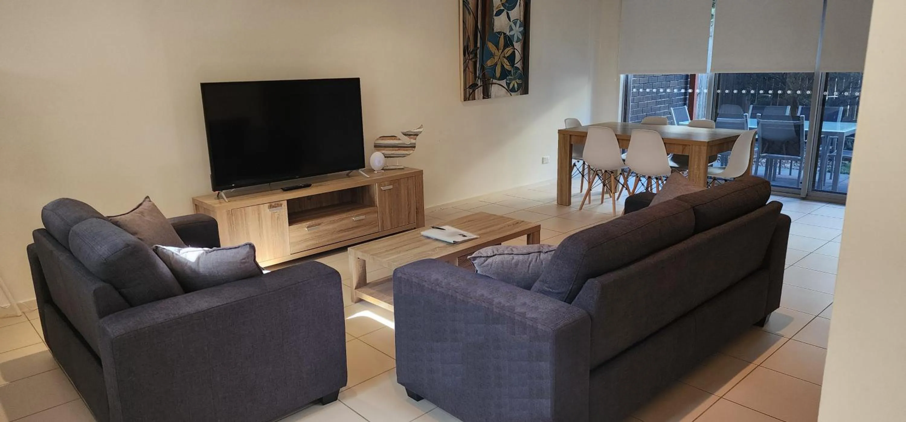 Communal lounge/ TV room in Quarterdecks Retreat