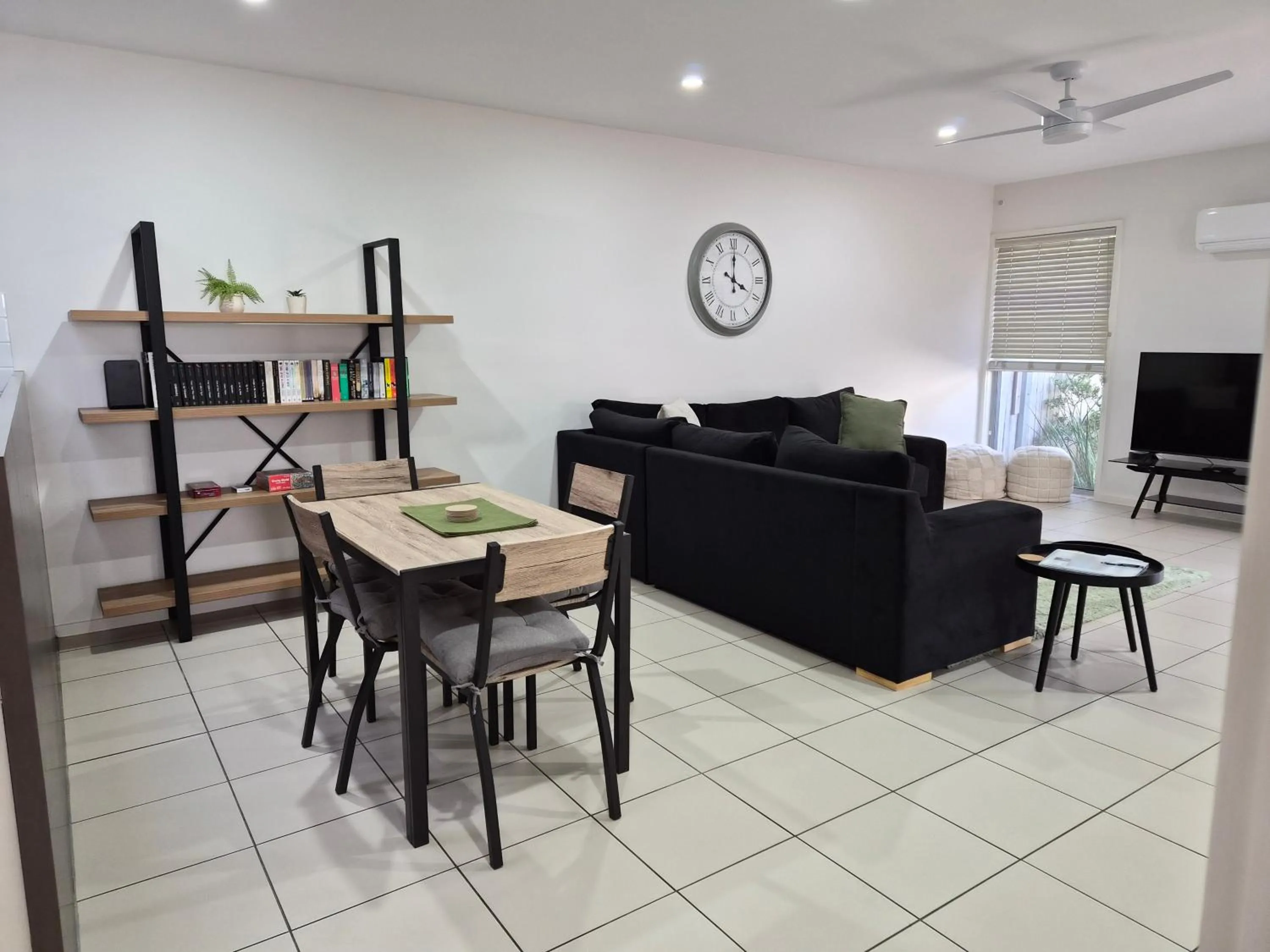 Dining area in Quarterdecks Retreat