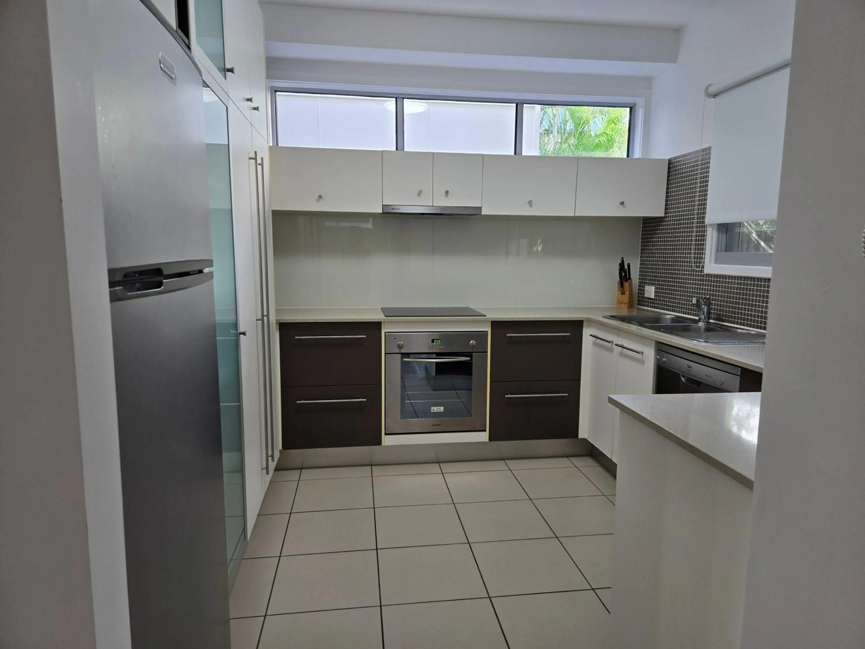 Kitchen or kitchenette in Quarterdecks Retreat