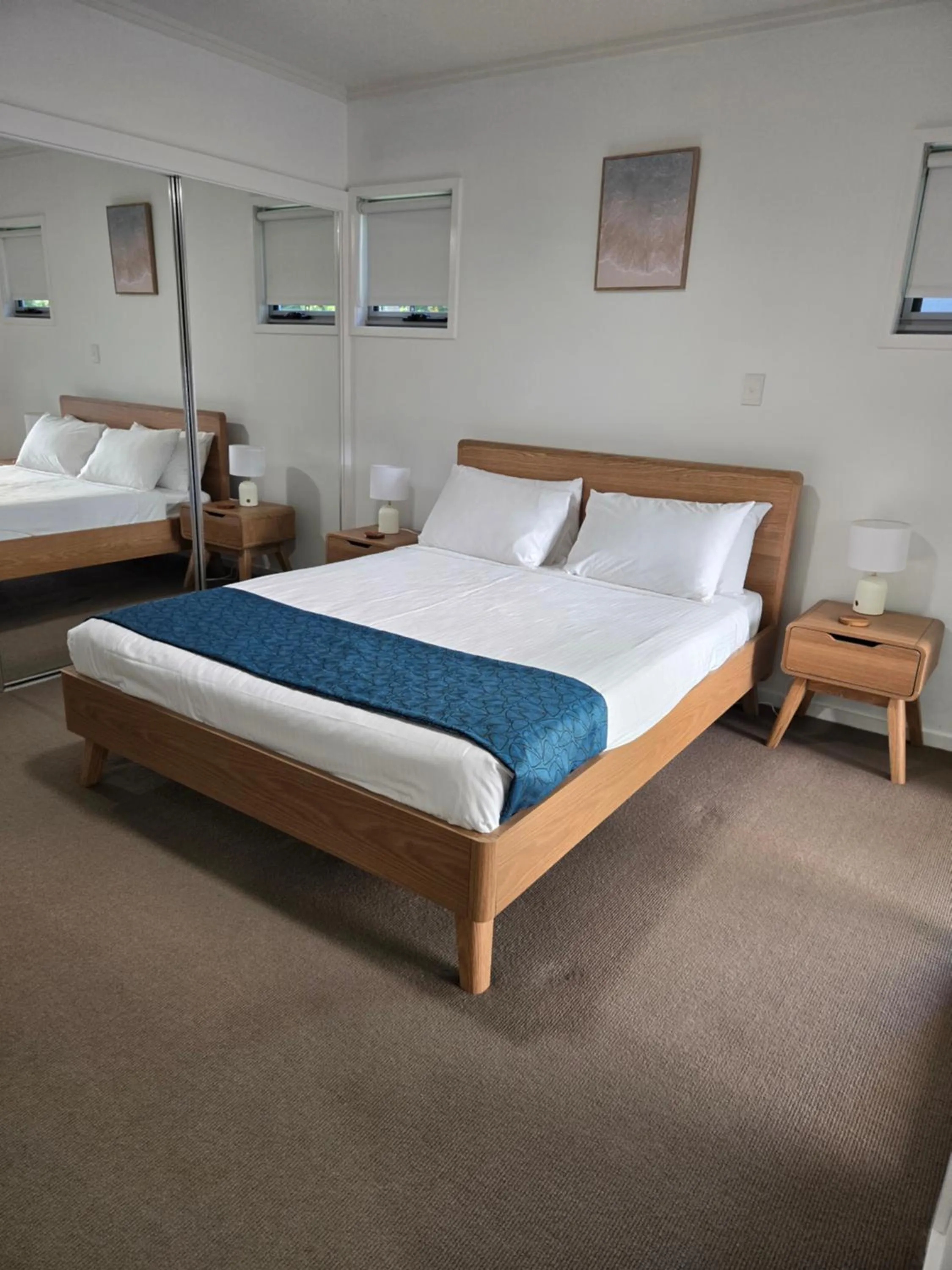 Bedroom, Bed in Quarterdecks Retreat