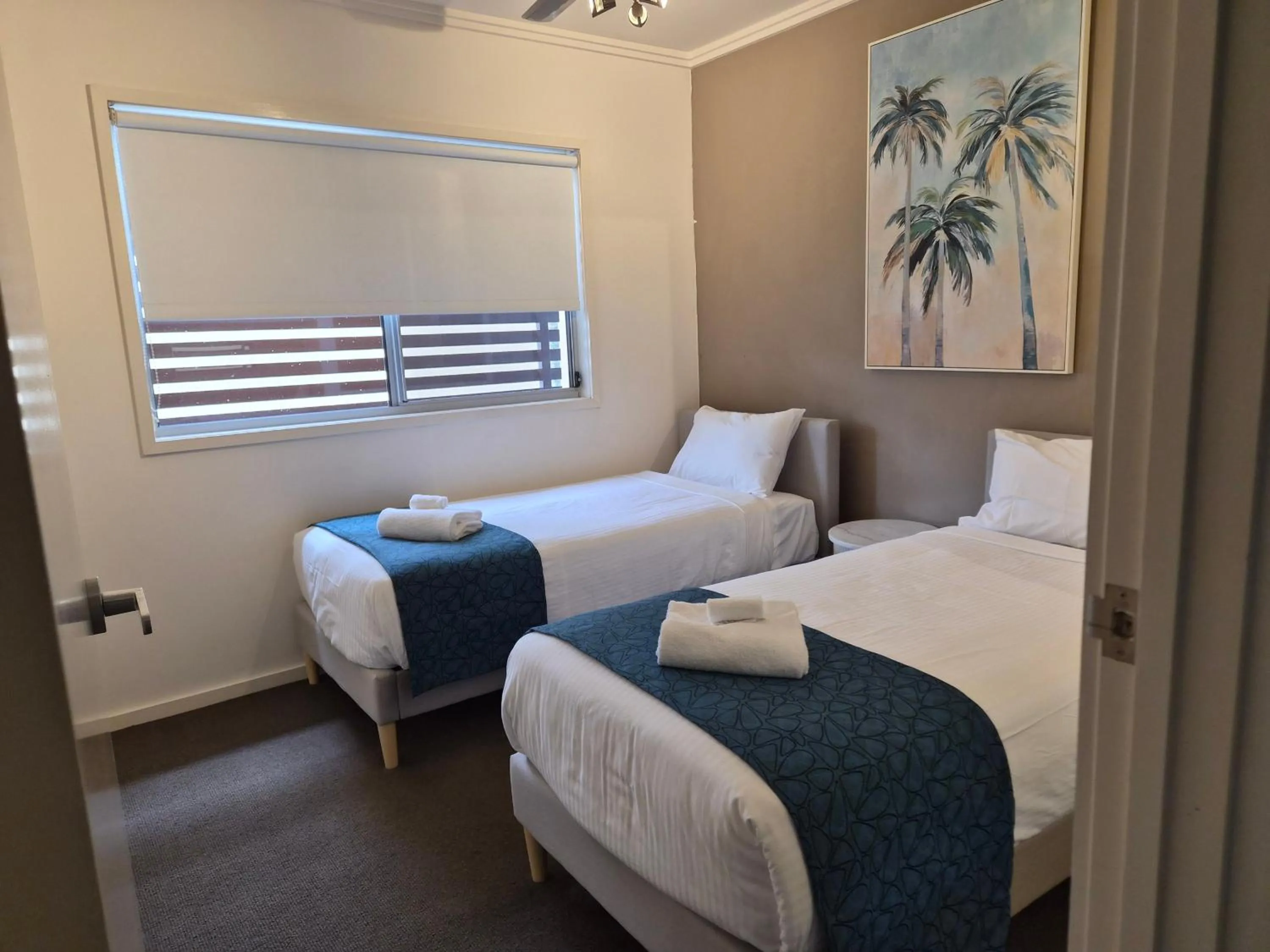 Bedroom, Bed in Quarterdecks Retreat