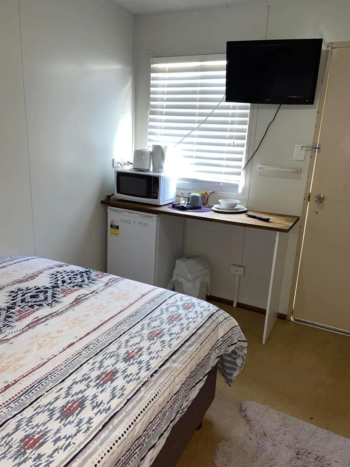 Bed in Junction Hotel Moora