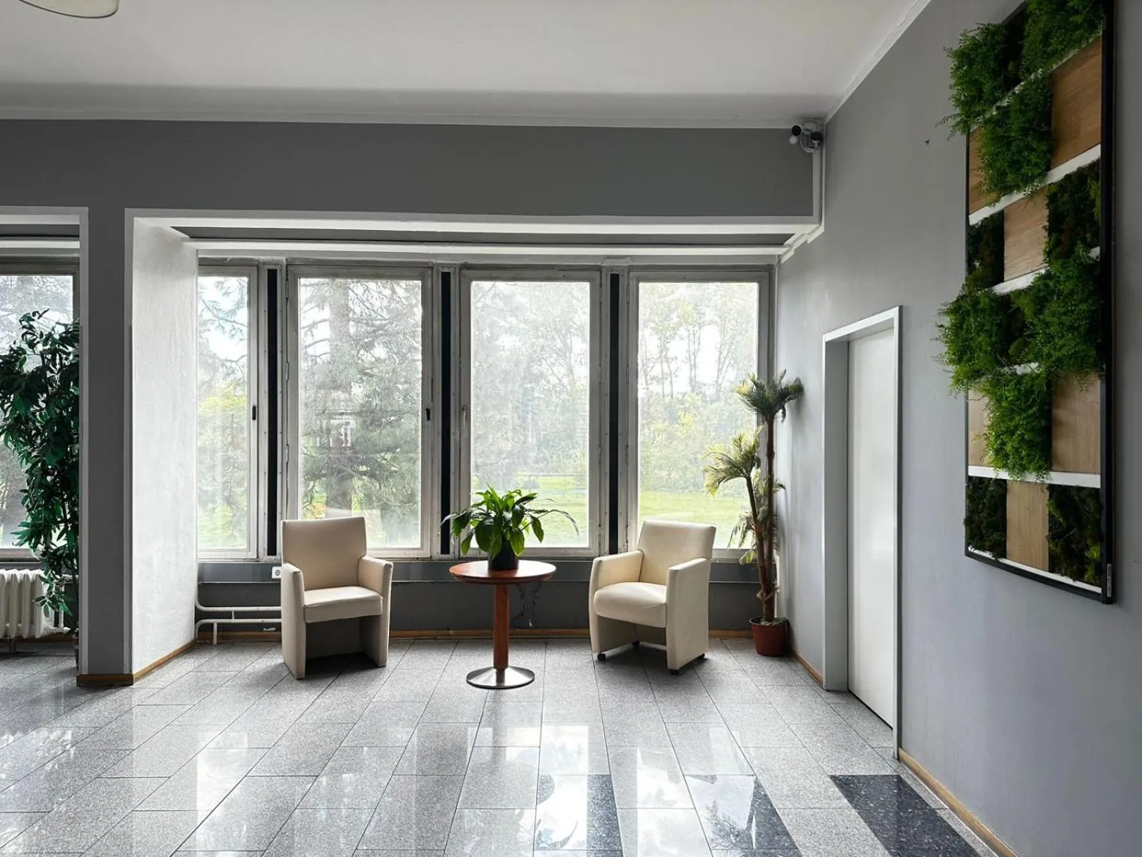 Lobby or reception in Ootel.com