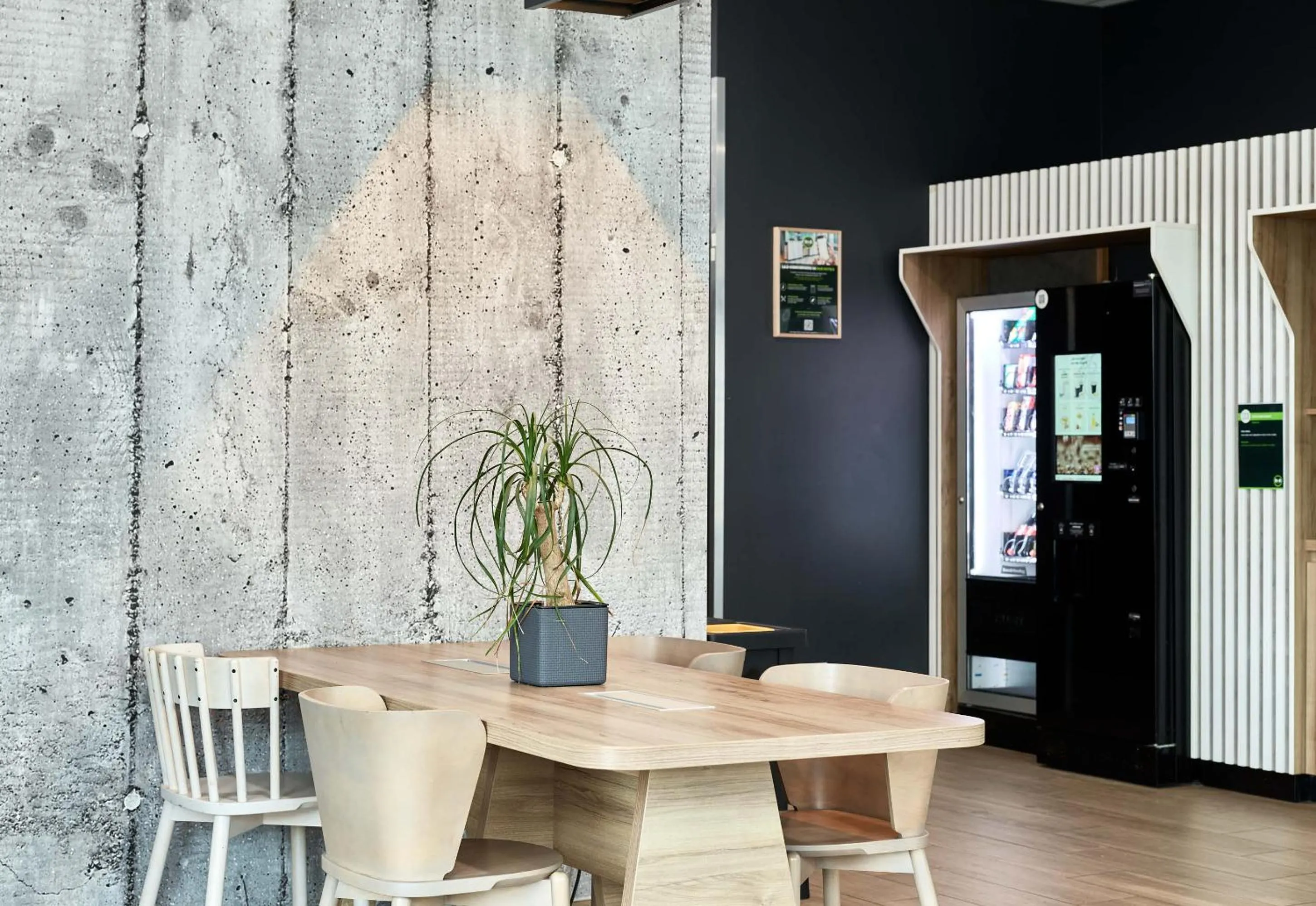 Seating area in B&B HOTEL Paris Gennevilliers Asnières