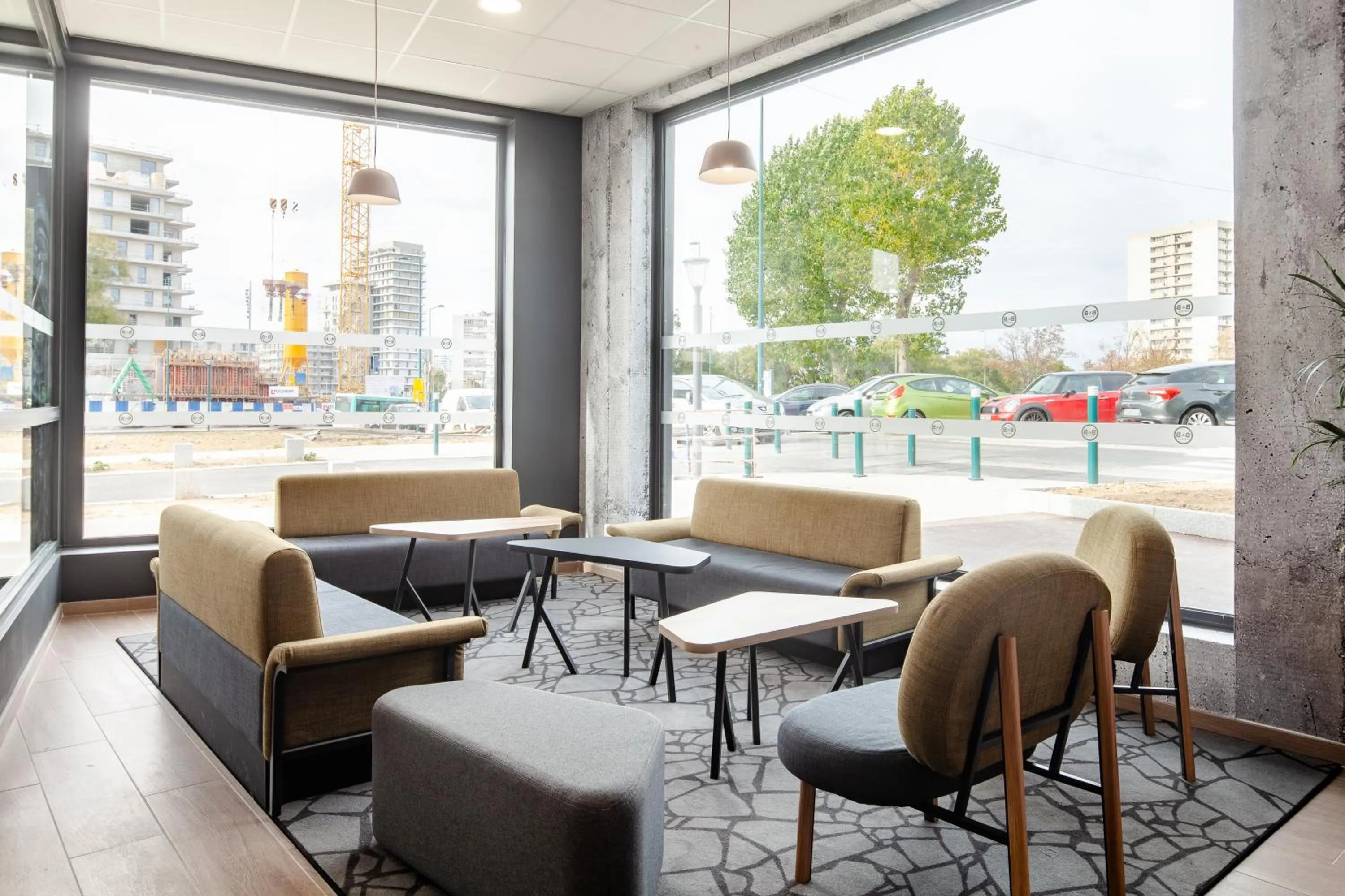 Street view in B&B HOTEL Paris Gennevilliers Asnières