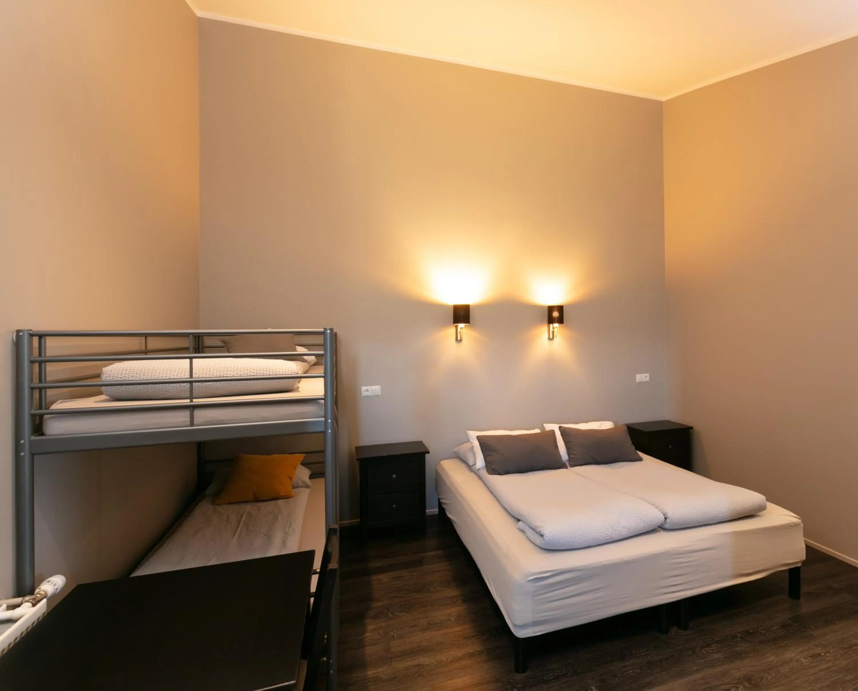 Bed in Karuna Guesthouse