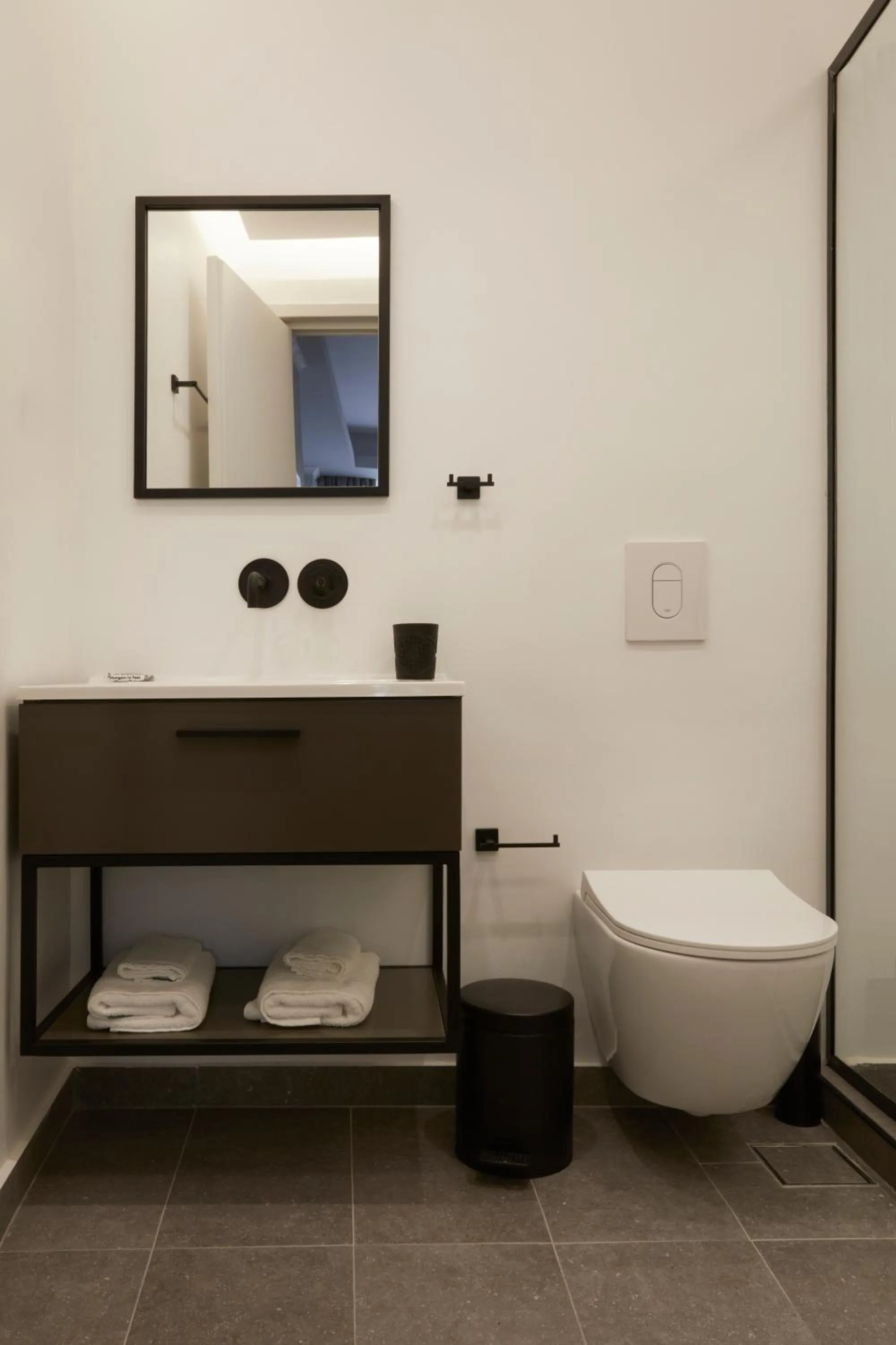 Bathroom in The Artist Athens