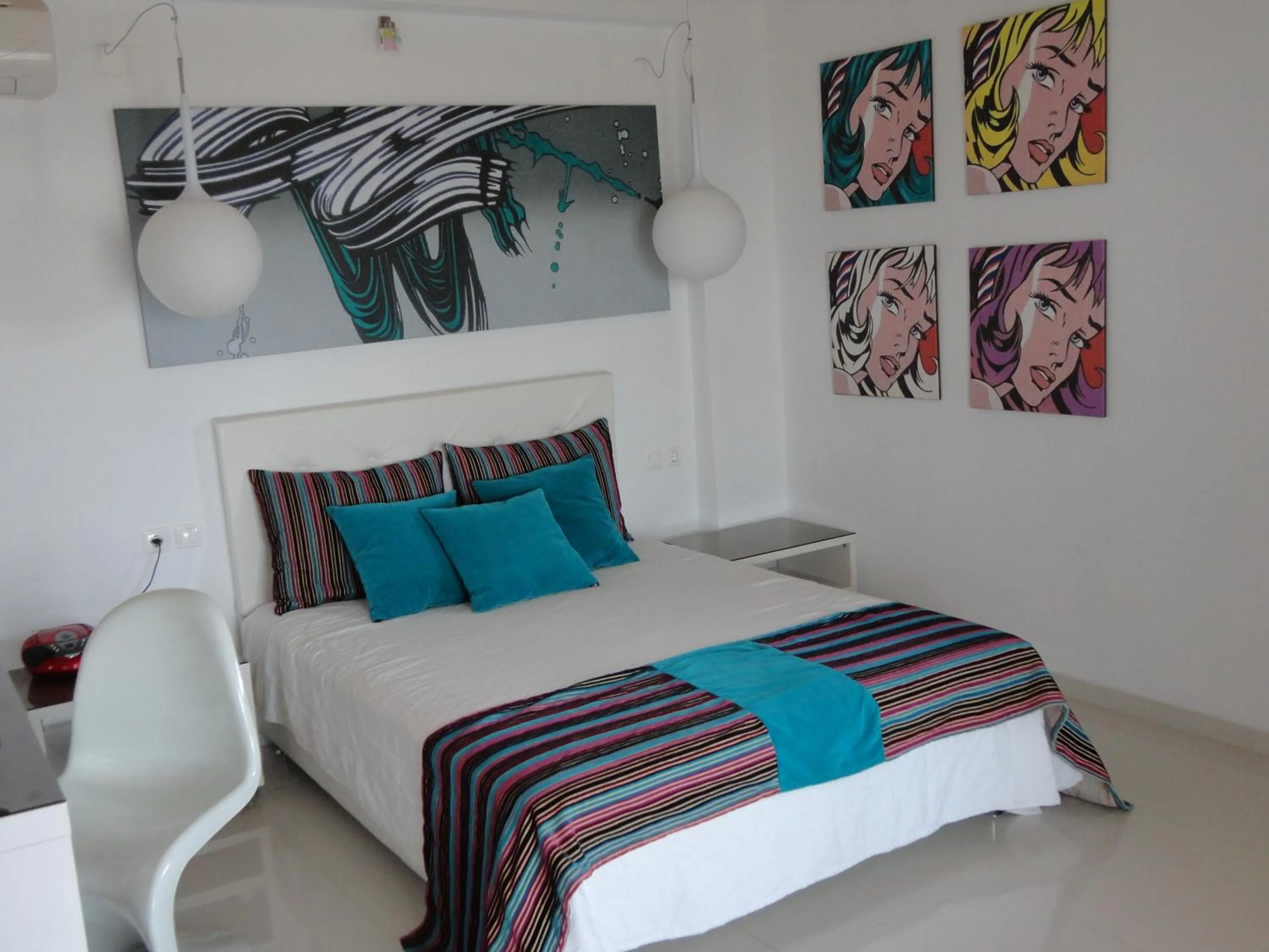 Bedroom, Bed in Skiathos Garden Cottages