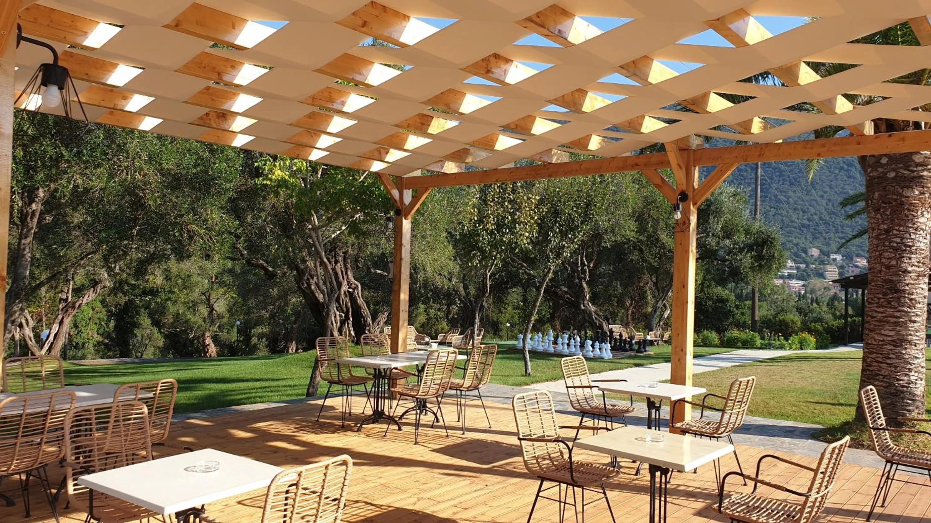 Area and facilities in Hotel Yannis Corfu