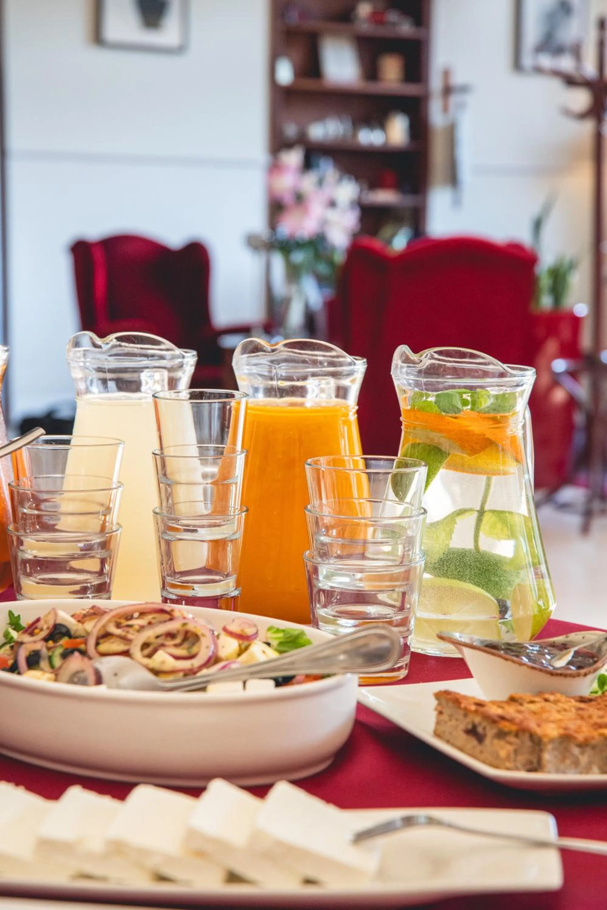 Restaurant/places to eat in Hotel Skala