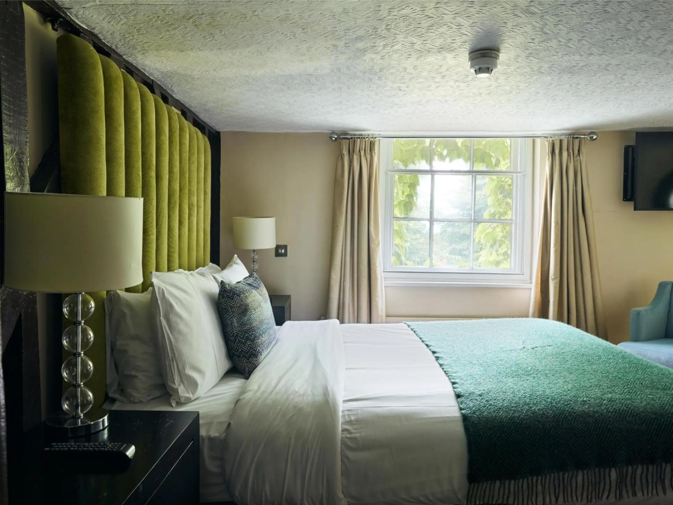 Bed in The Talbot Inn