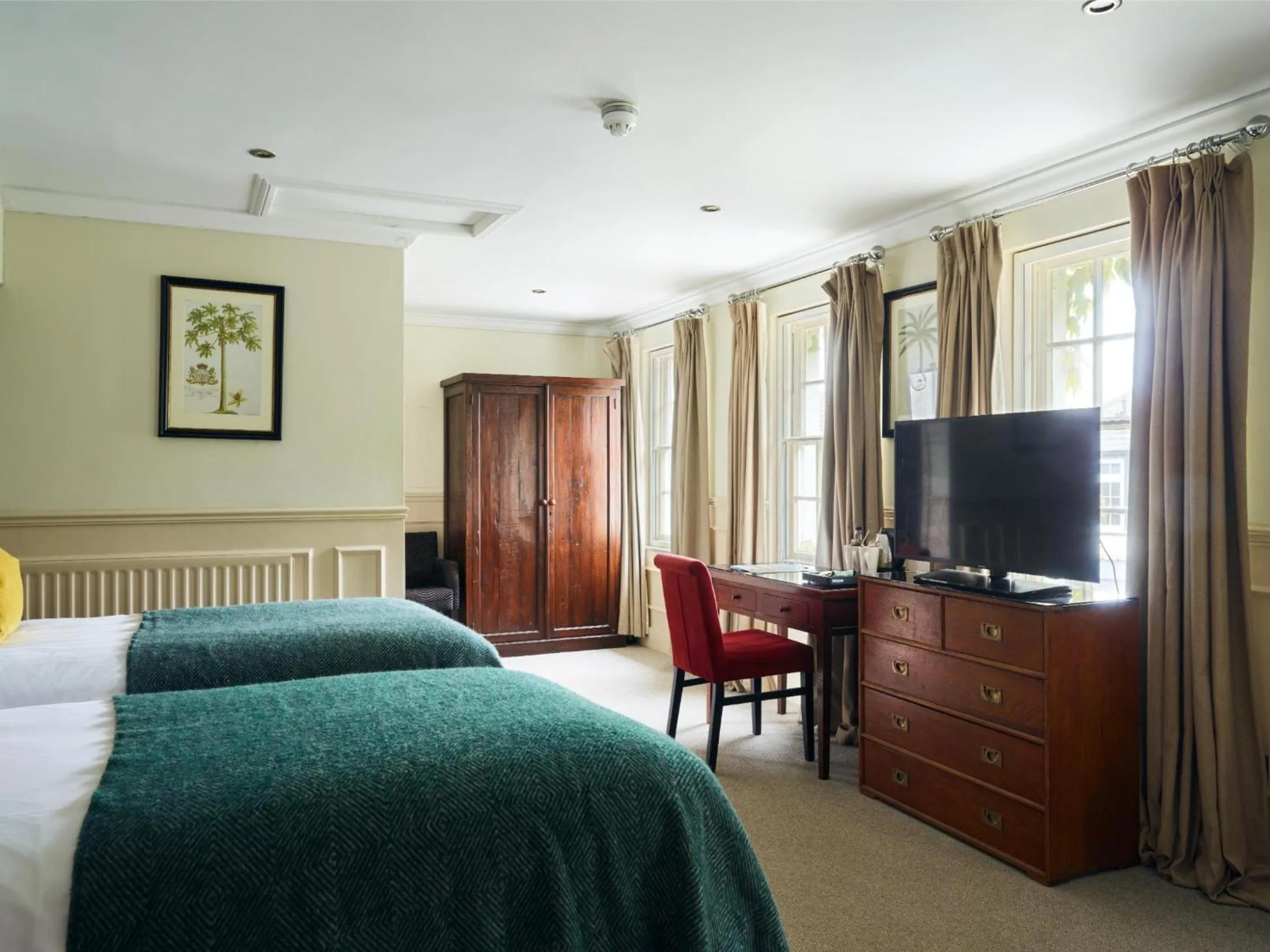 Bed in The Talbot Inn