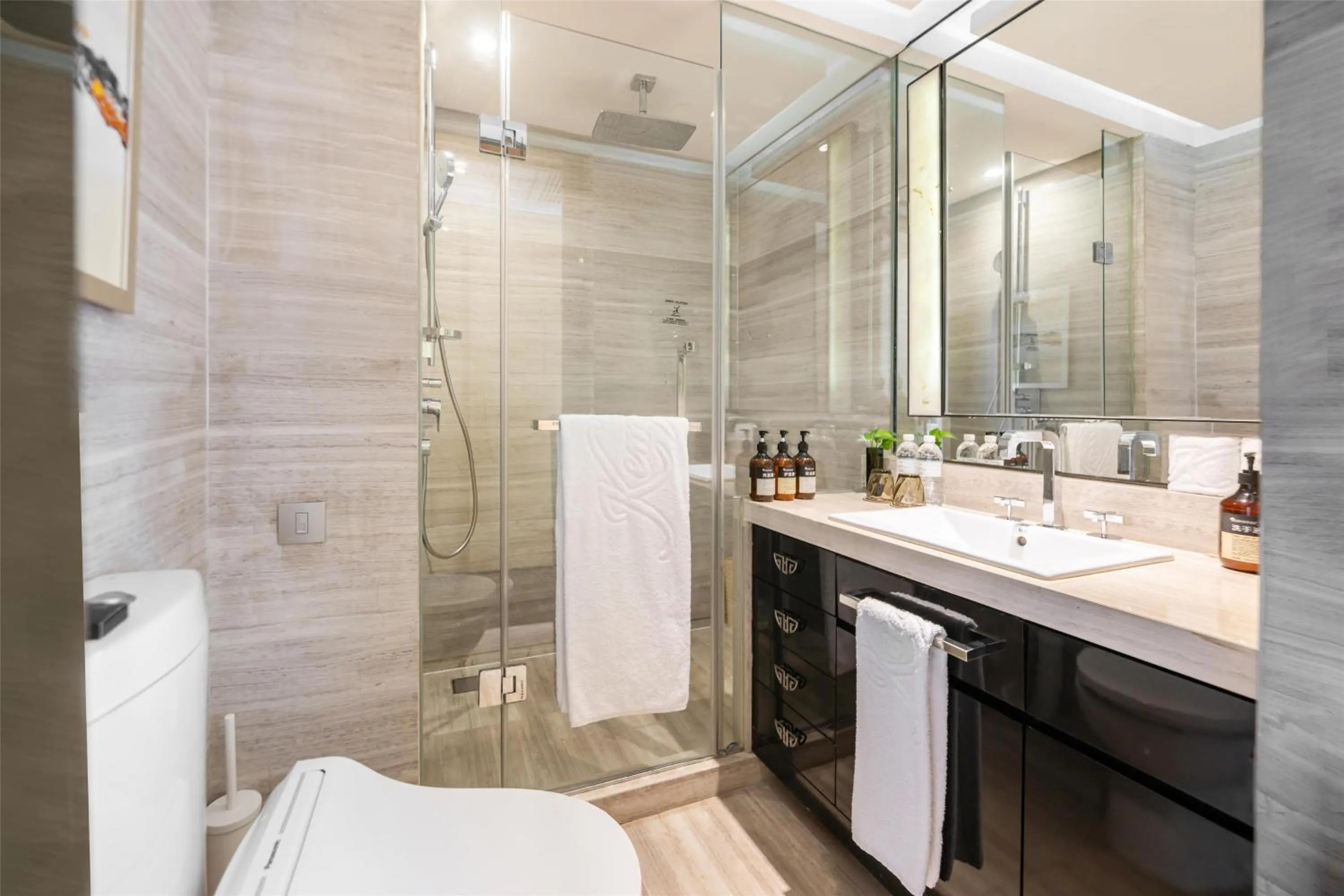 Photo of the whole room in Kempinski The One Suites Hotel Shanghai Downtown