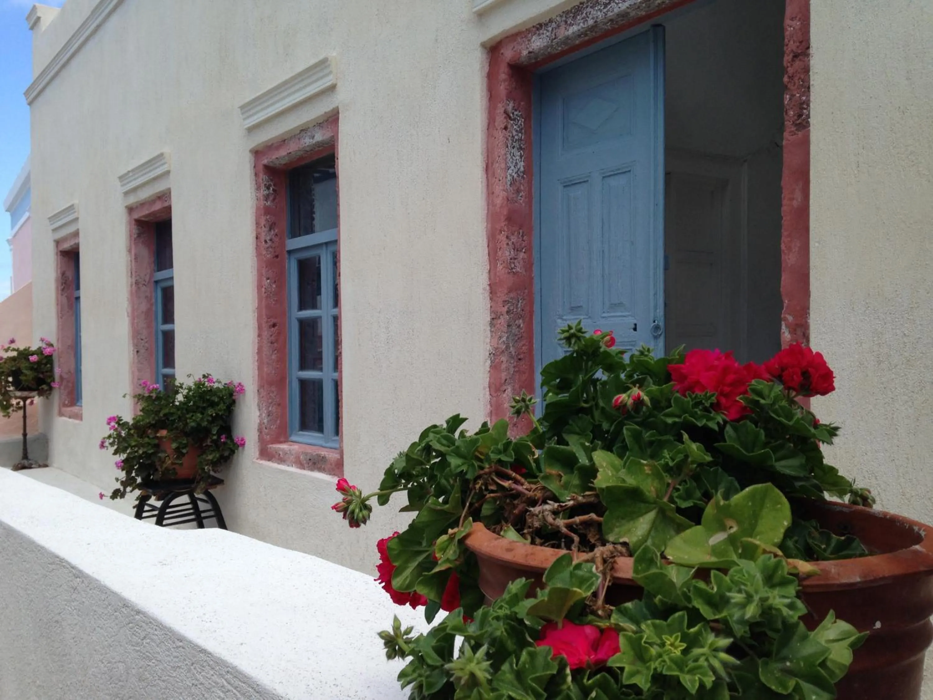 Facade/entrance in Marcos Rooms