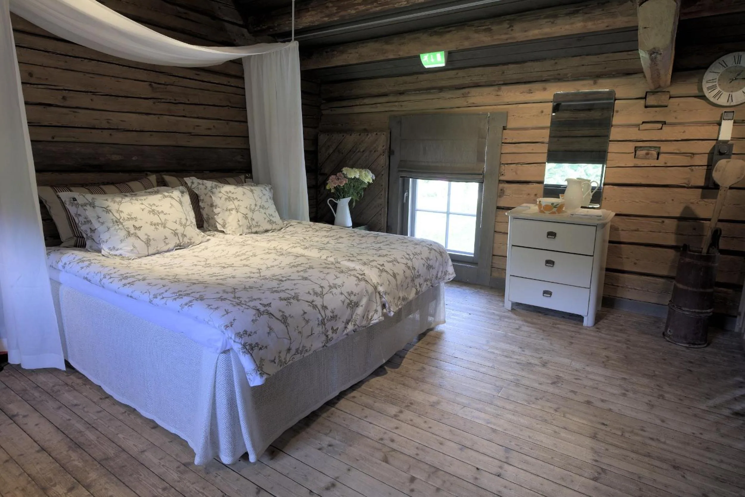 Day, Bed in Hotel Krapi