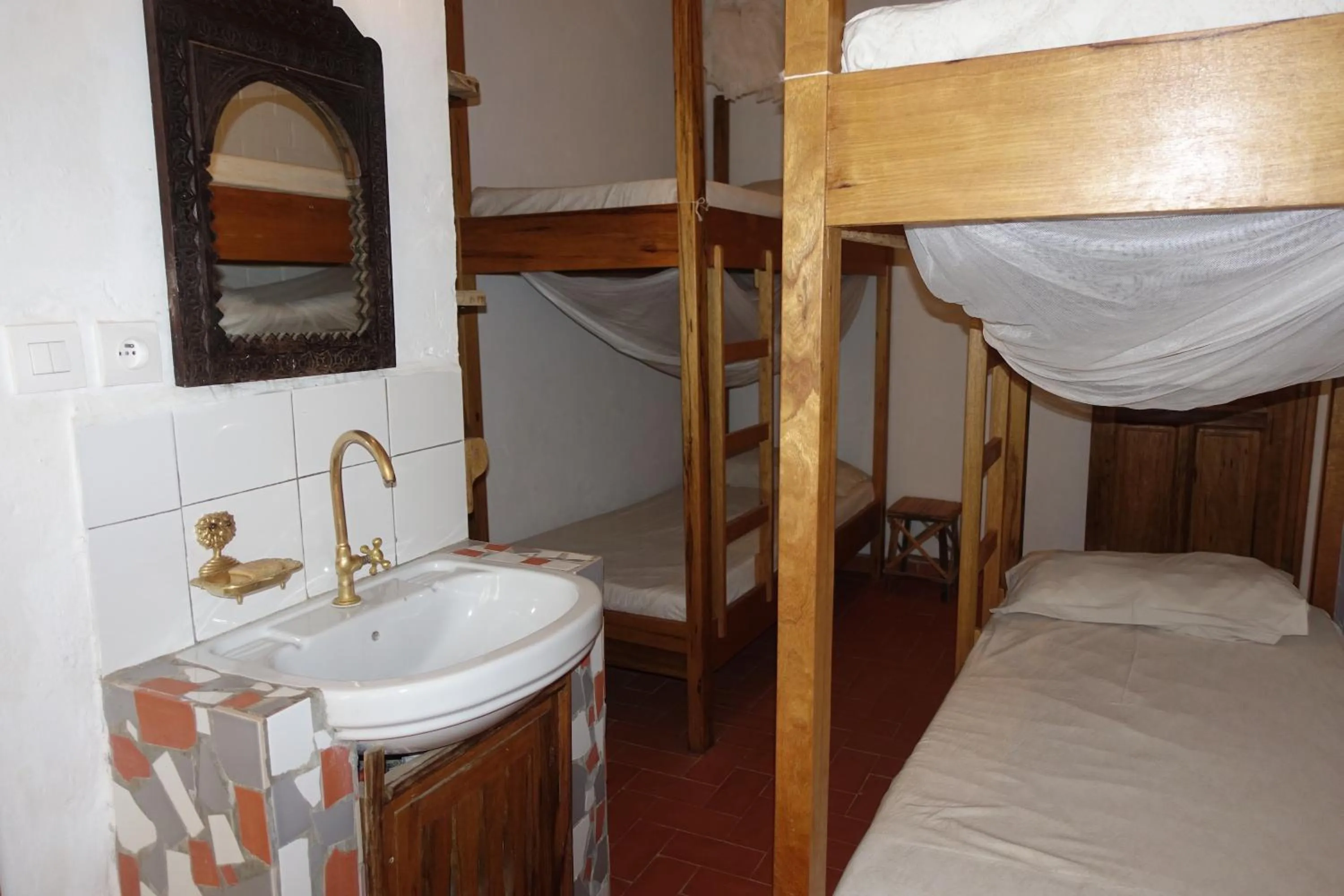 Photo of the whole room, Bed in Keur Marrakis