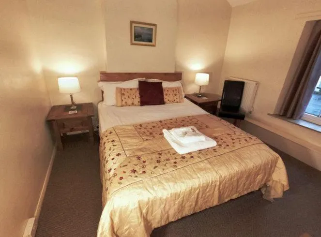 Bed in Strands Hotel/Screes Inn & Micro Brewery