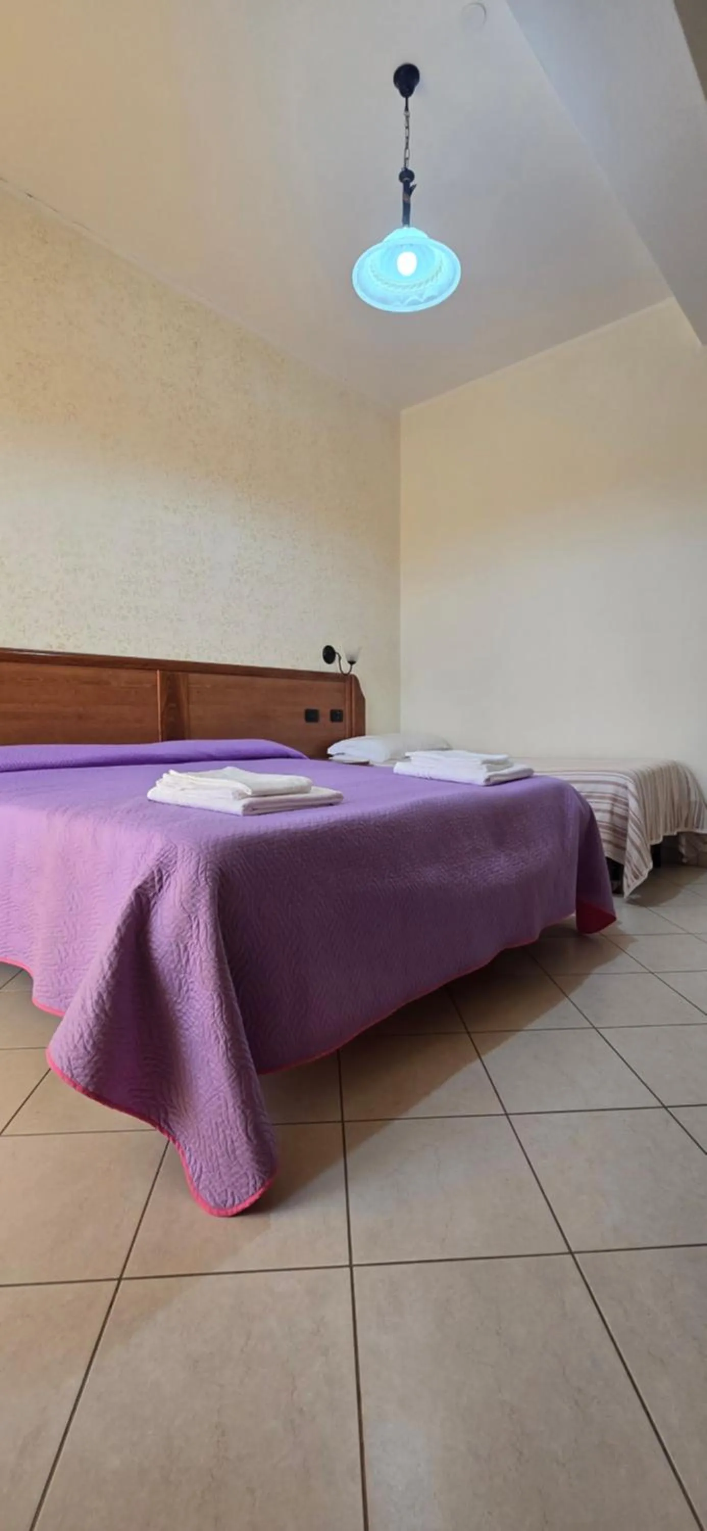 Bed in Hotel Ristorante La Decanata