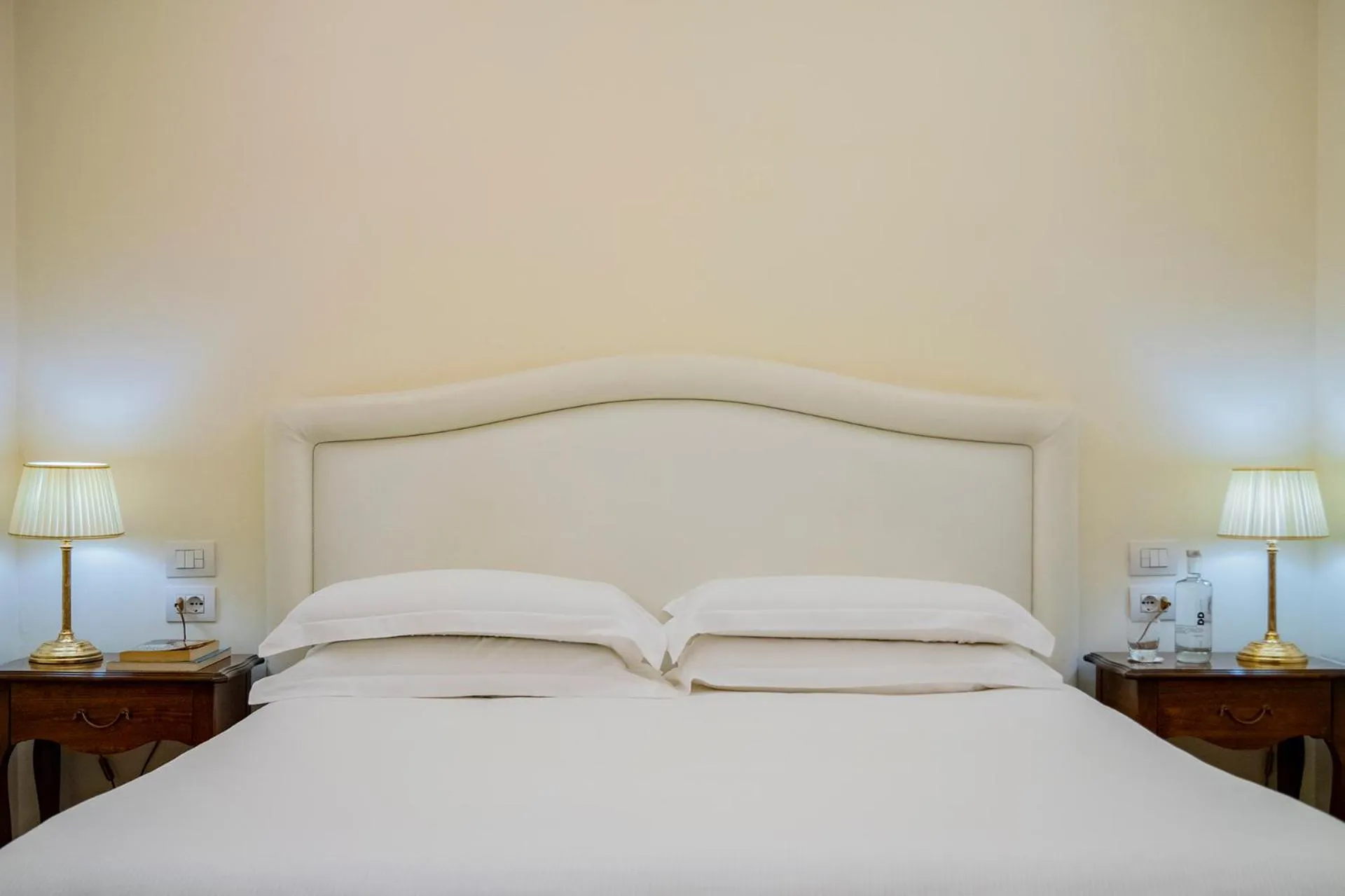 Bedroom, Bed in Hotel Villa Michelangelo