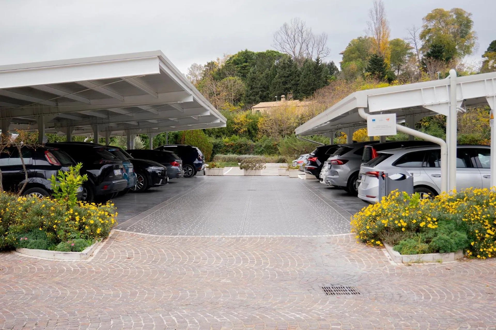 Parking in Hotel Villa Michelangelo