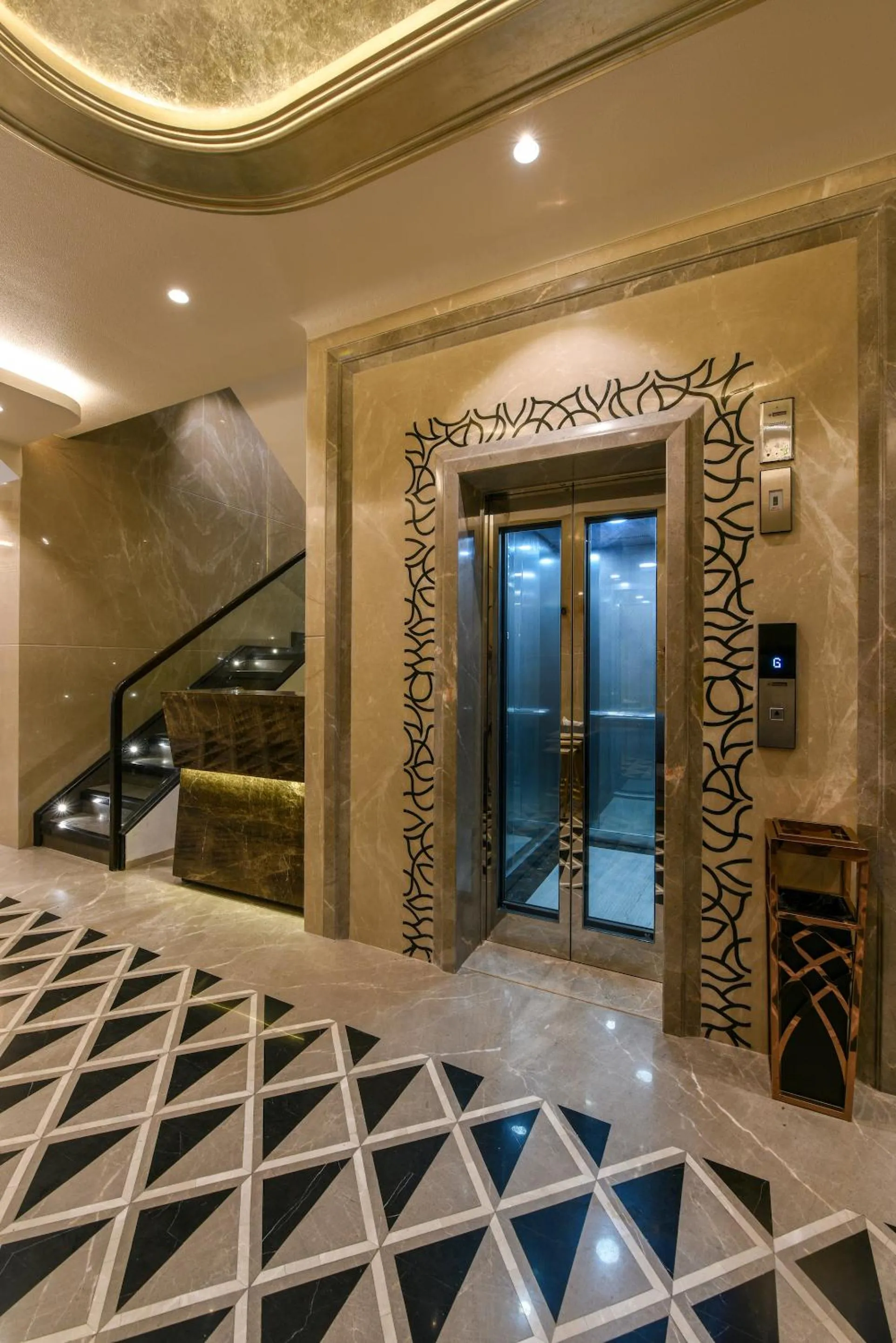 Lobby or reception in Hotel Orient Regency