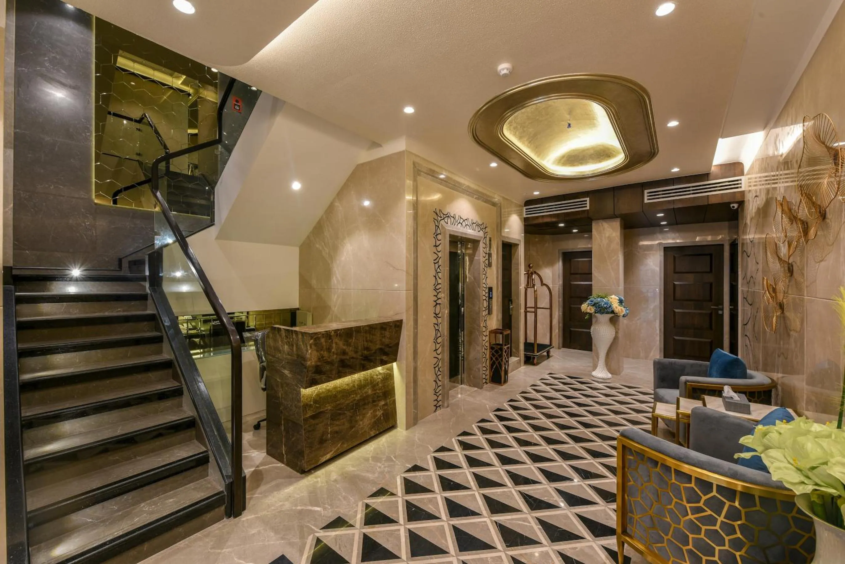 Lobby or reception in Hotel Orient Regency