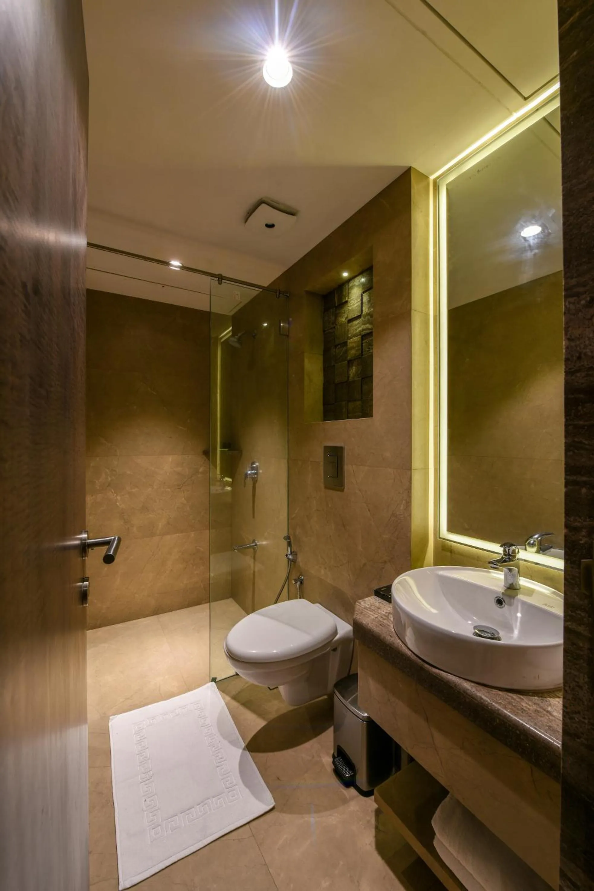 Bathroom in Hotel Orient Regency