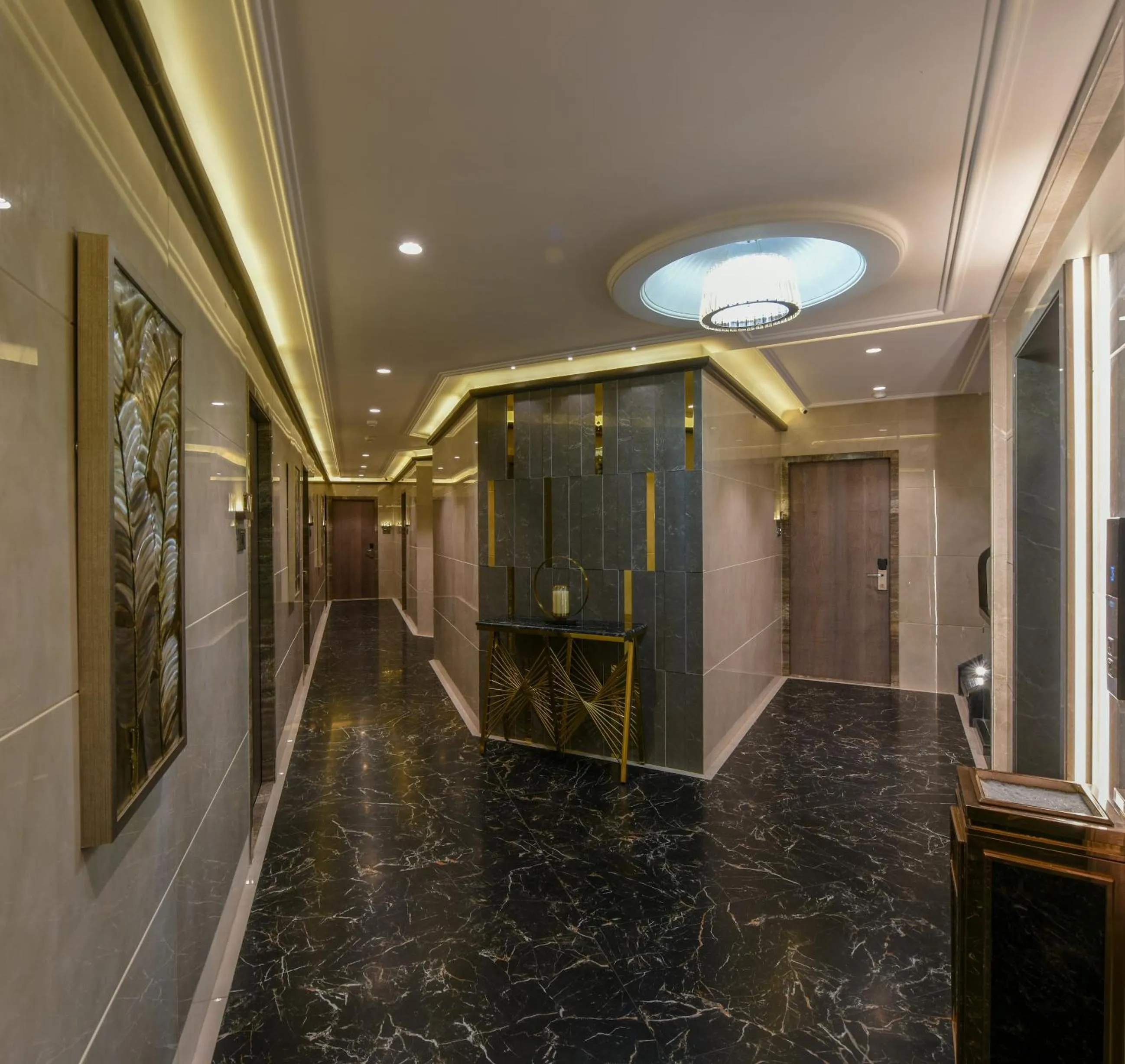 Area and facilities in Hotel Orient Regency