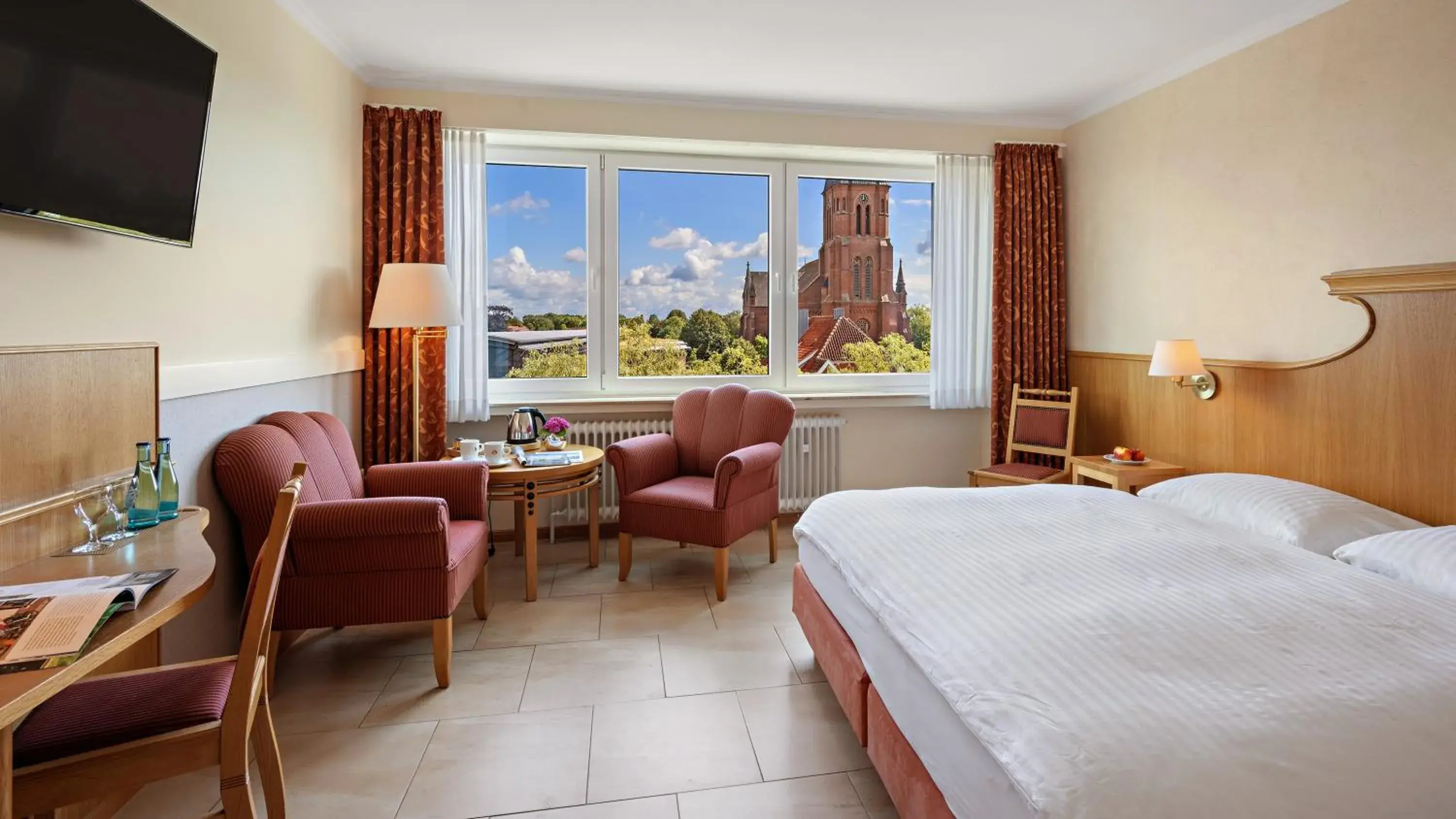 Deluxe Double Room - single occupancy in Altes Gasthaus Kuhr - Hotel & Restaurant Deluxe Double Room - single occupancy in Altes Gasthaus Kuhr - Hotel & Restaurant