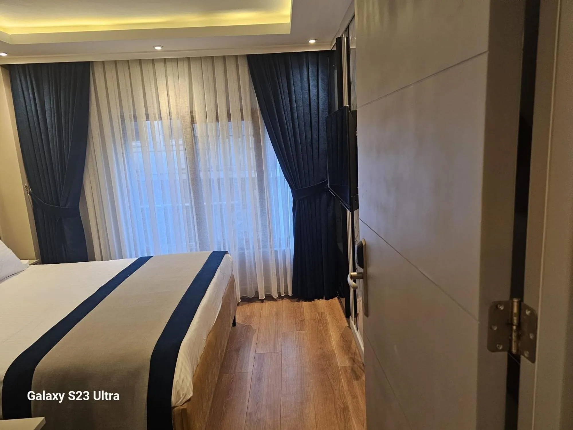 Bed in Regency World Hotel