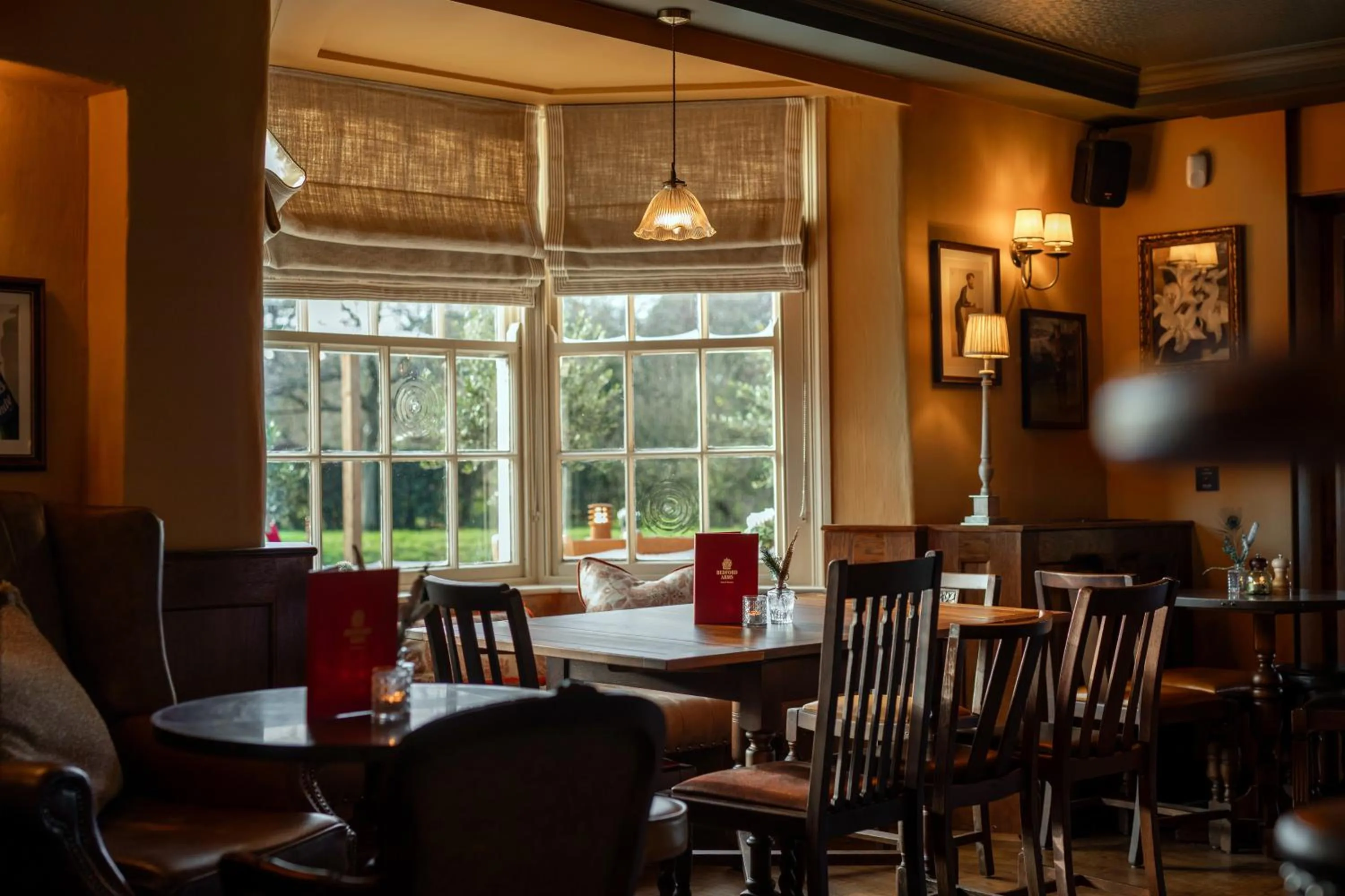 Restaurant/places to eat in Bedford Arms Hotel