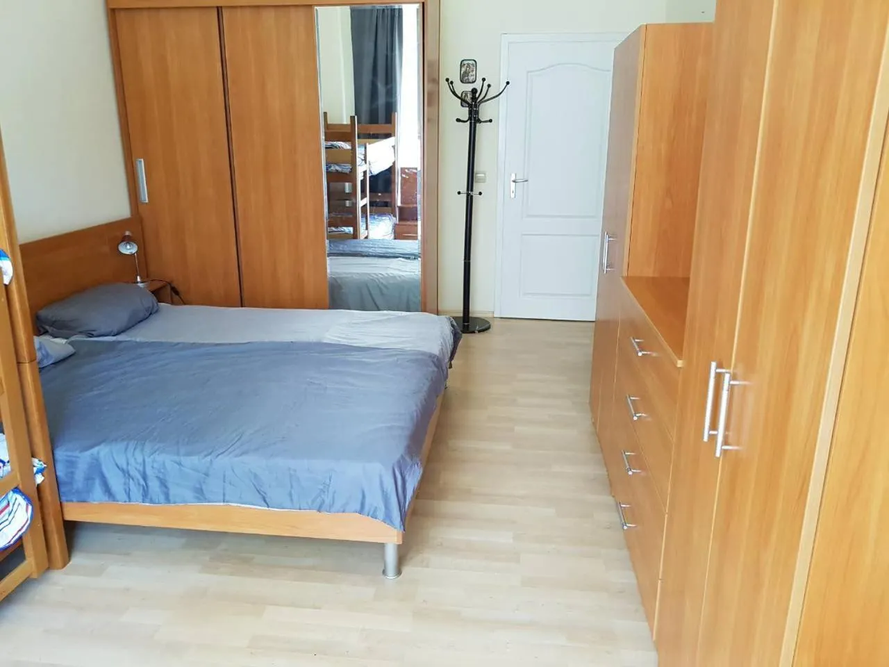 Bedroom in Privates, schönes und grosses Appartement in Goldstrand